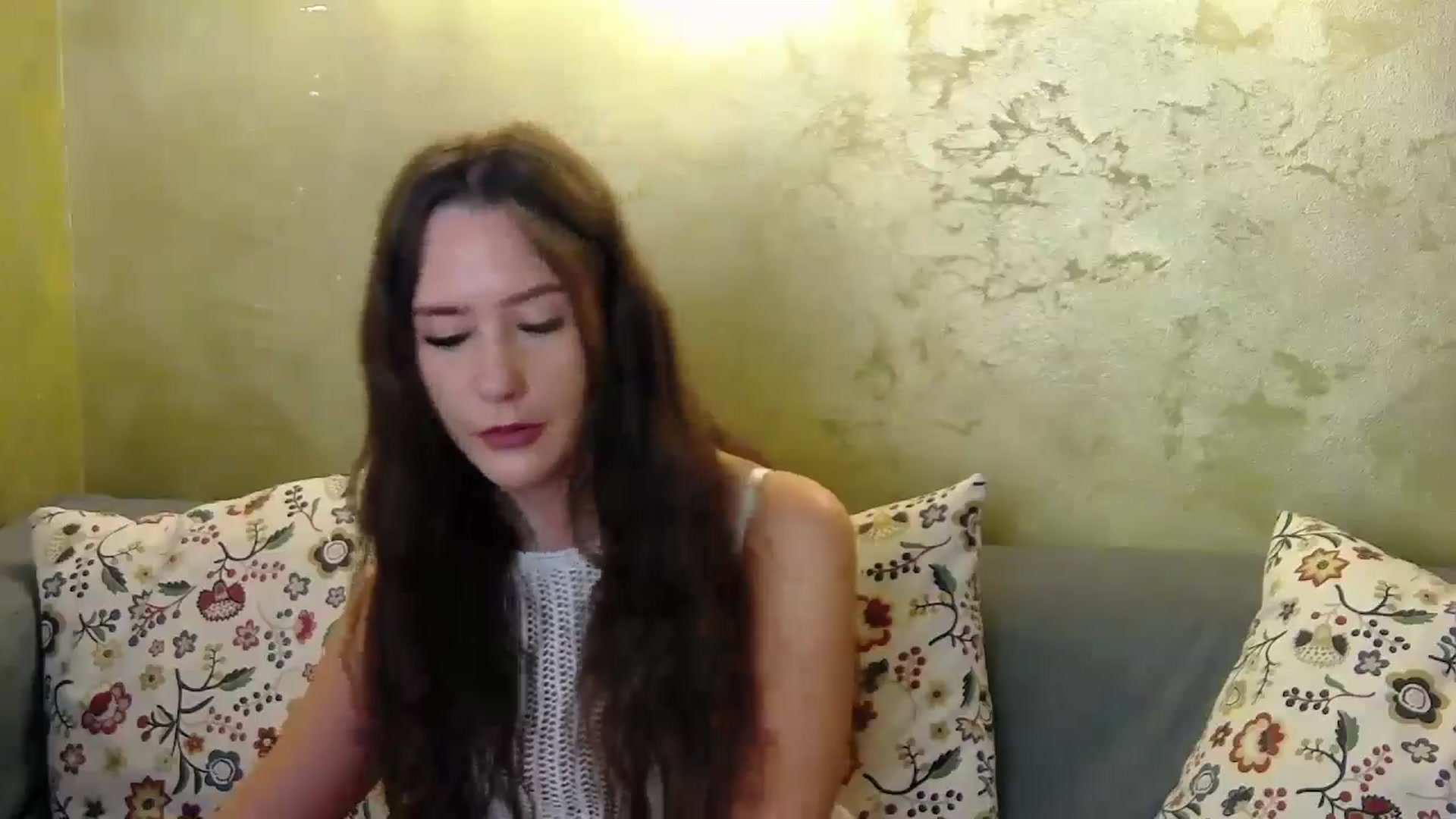 Gallery image thumbnail from Radiance's myfreecams stream on, 10/15/2024, 14:19 image 5 of 20