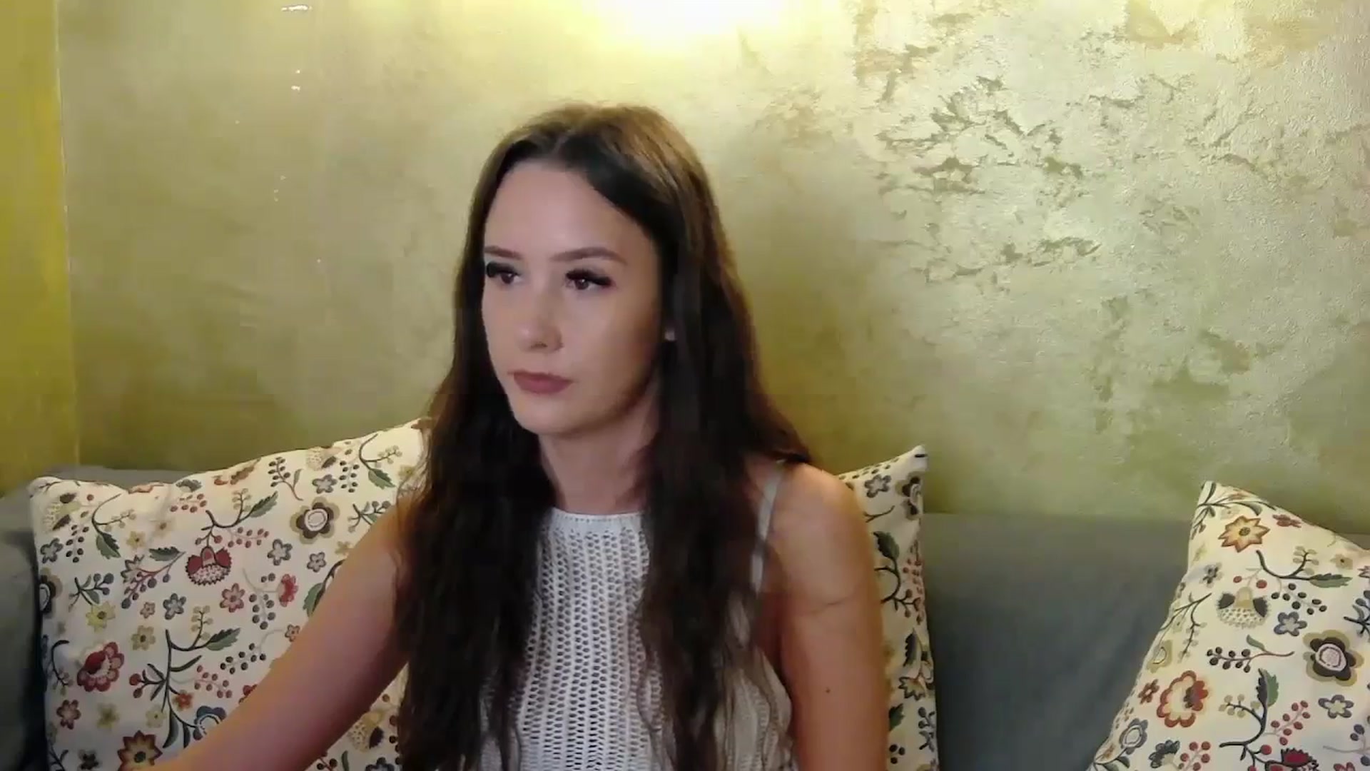 Gallery image thumbnail from Radiance's myfreecams stream on, 10/15/2024, 14:19 image 2 of 20