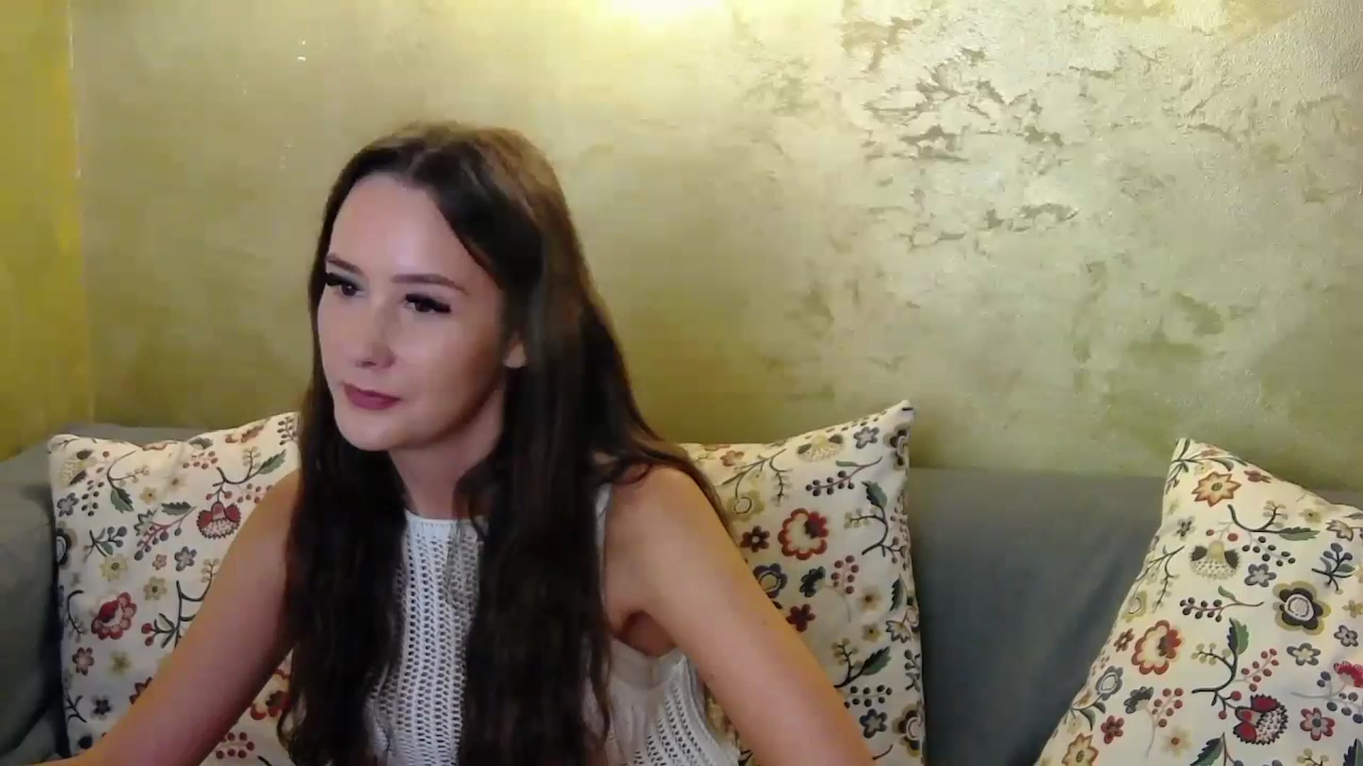 Gallery image thumbnail from Radiance's myfreecams stream on, 10/15/2024, 15:12 image 6 of 20