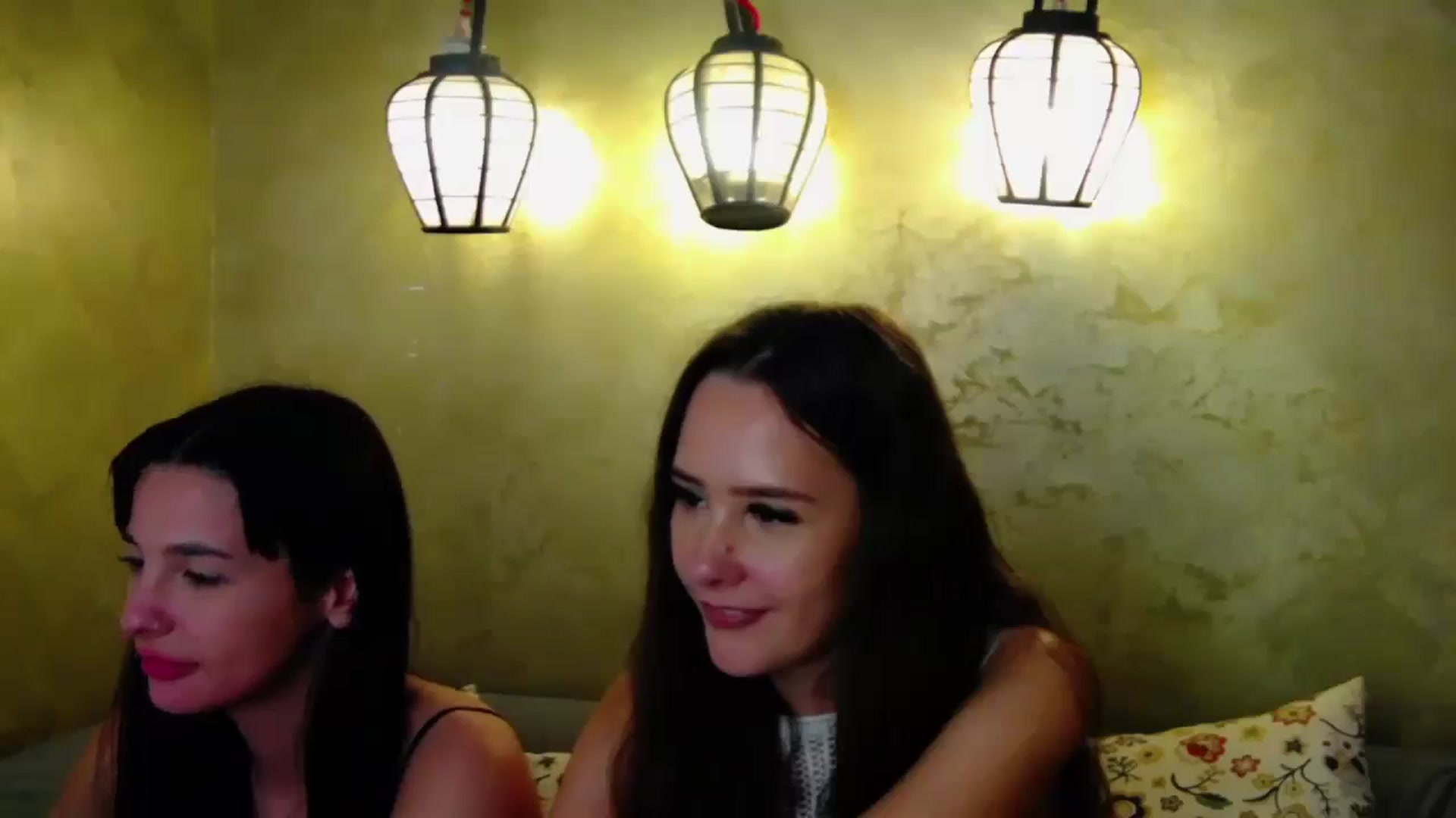Gallery image thumbnail from Radiance's myfreecams stream on, 10/15/2024, 20:59 image 12 of 20