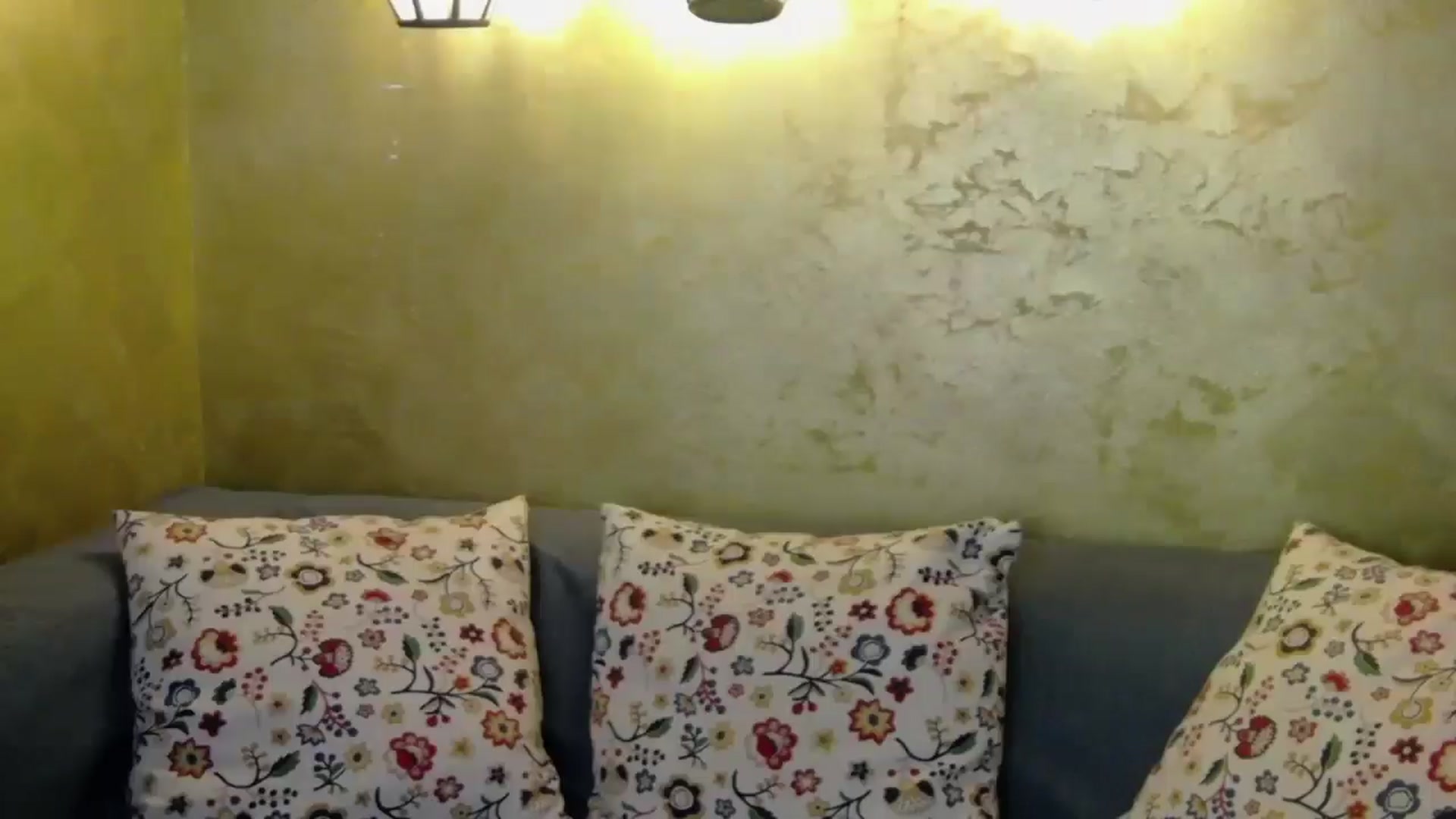 Gallery image thumbnail from Radiance's myfreecams stream on, 10/16/2024, 16:52 image 2 of 20