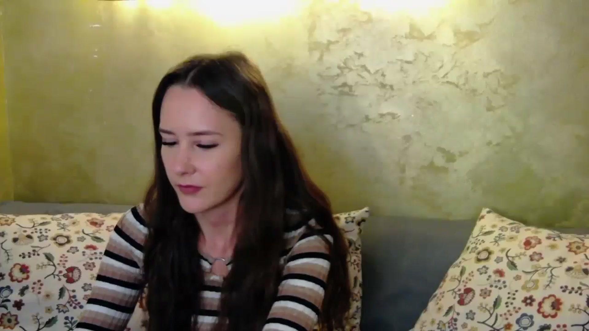 Gallery image thumbnail from Radiance's myfreecams stream on, 10/16/2024, 16:52 image 20 of 20