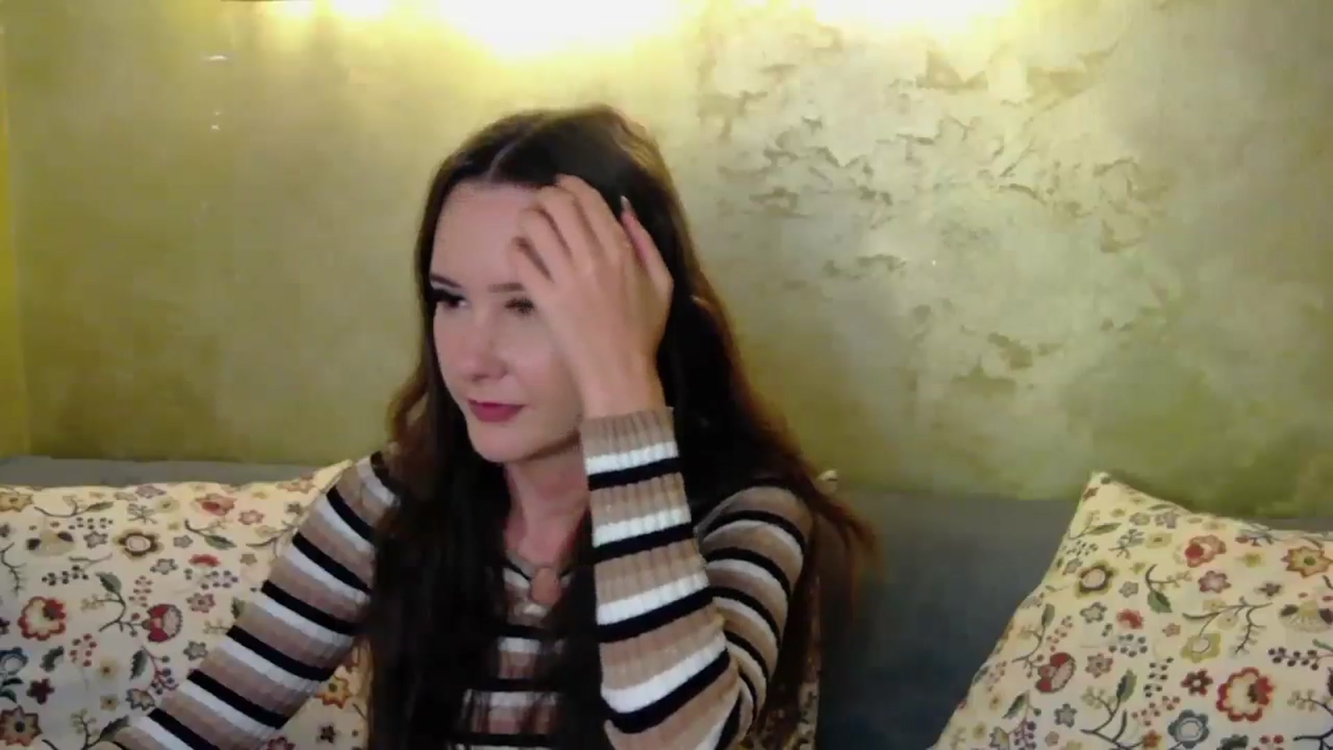 Gallery image thumbnail from Radiance's myfreecams stream on, 10/16/2024, 16:52 image 18 of 20