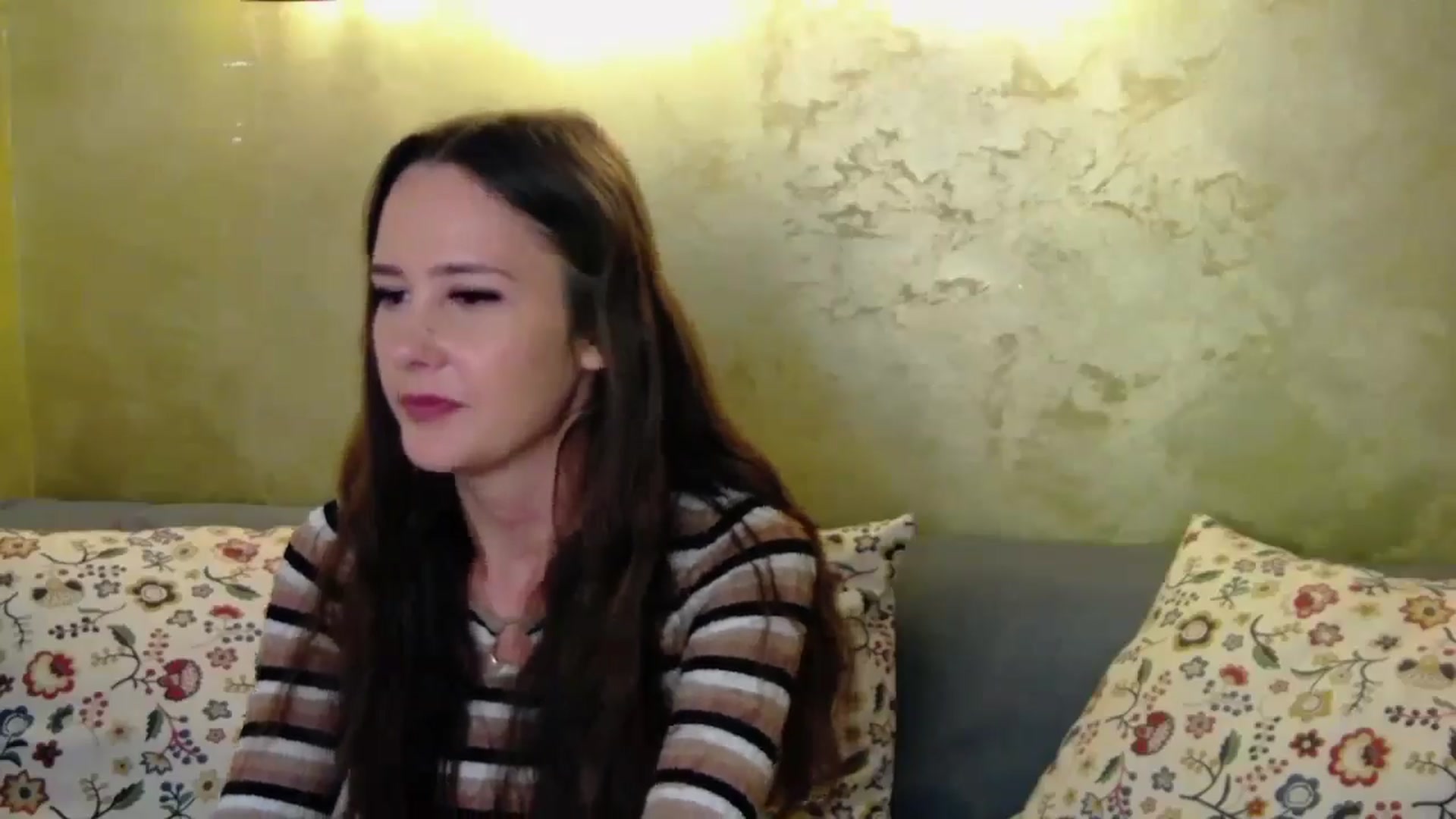Gallery image thumbnail from Radiance's myfreecams stream on, 10/16/2024, 16:52 image 19 of 20