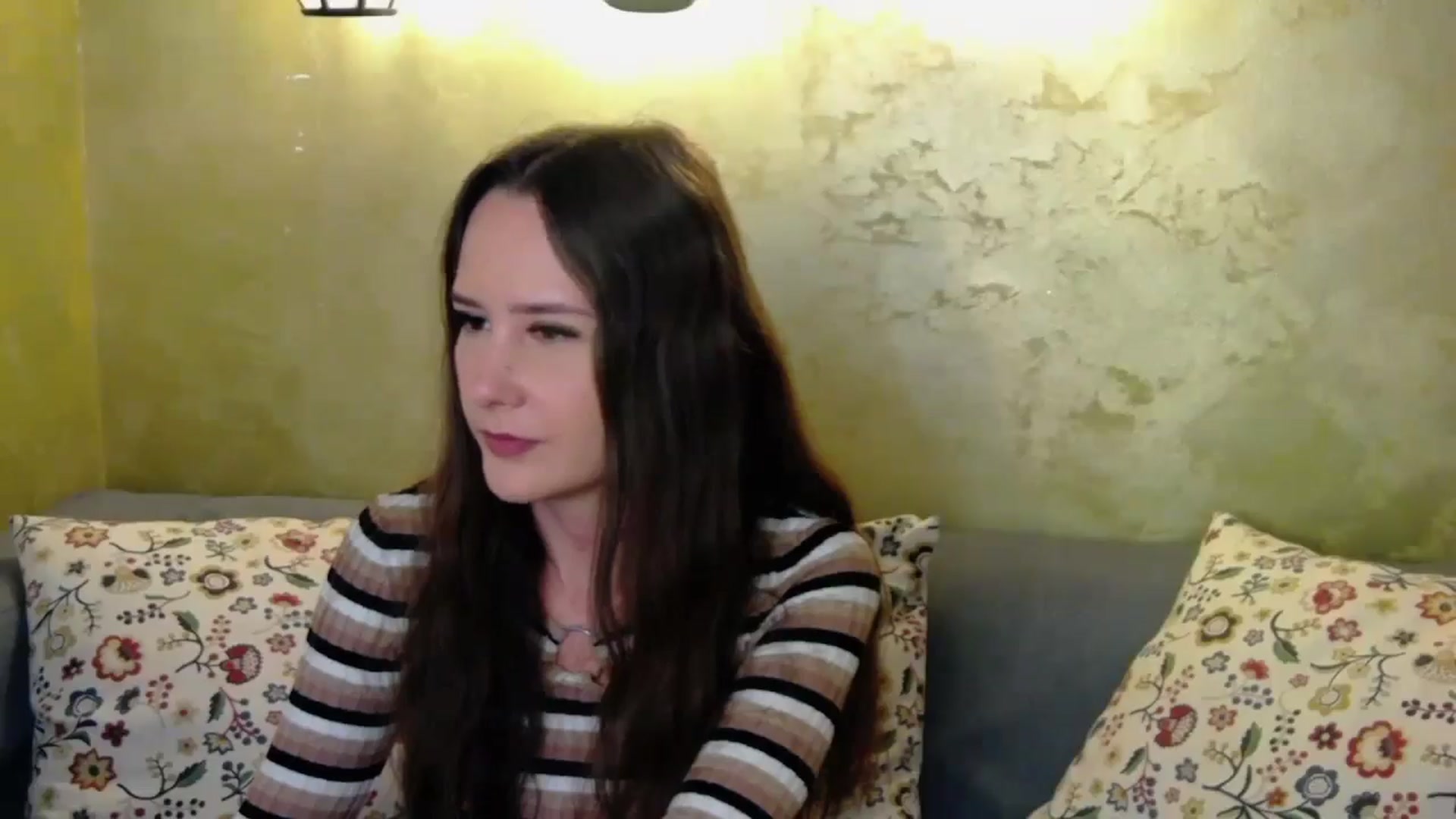 Gallery image thumbnail from Radiance's myfreecams stream on, 10/16/2024, 16:52 image 9 of 20