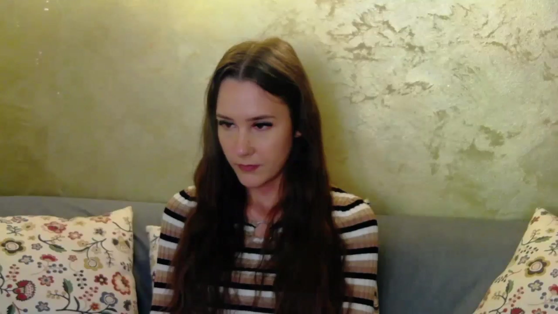 Gallery image thumbnail from Radiance's myfreecams stream on, 10/16/2024, 19:24 image 12 of 20