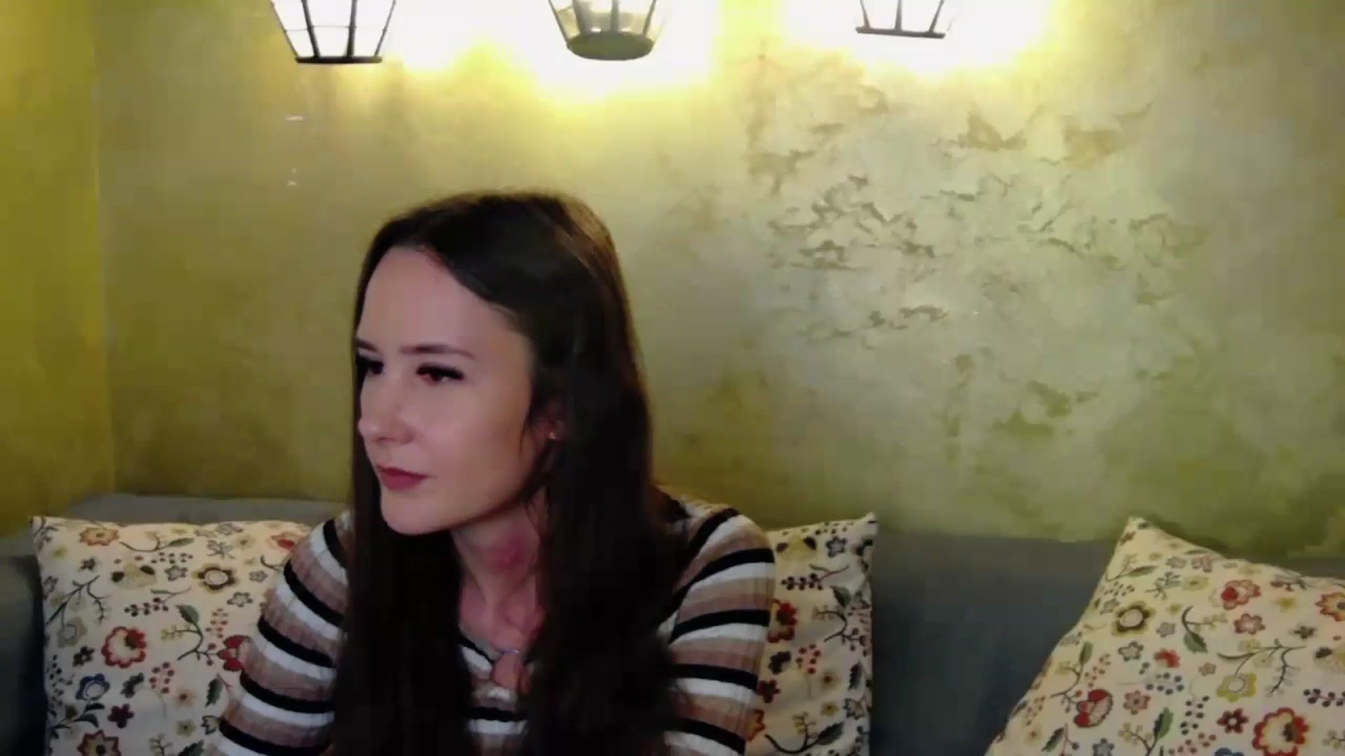 Gallery image thumbnail from Radiance's myfreecams stream on, 10/16/2024, 19:24 image 2 of 20