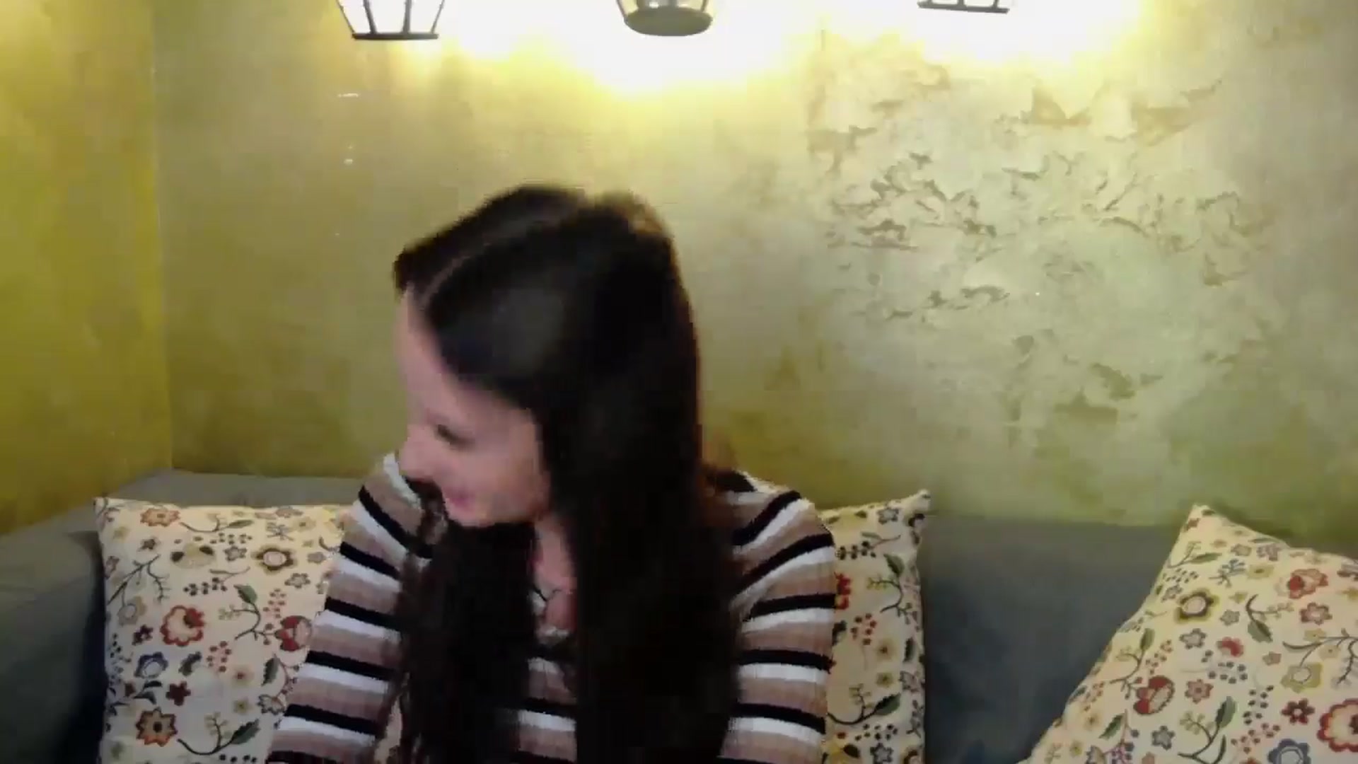 Gallery image thumbnail from Radiance's myfreecams stream on, 10/16/2024, 19:24 image 11 of 20