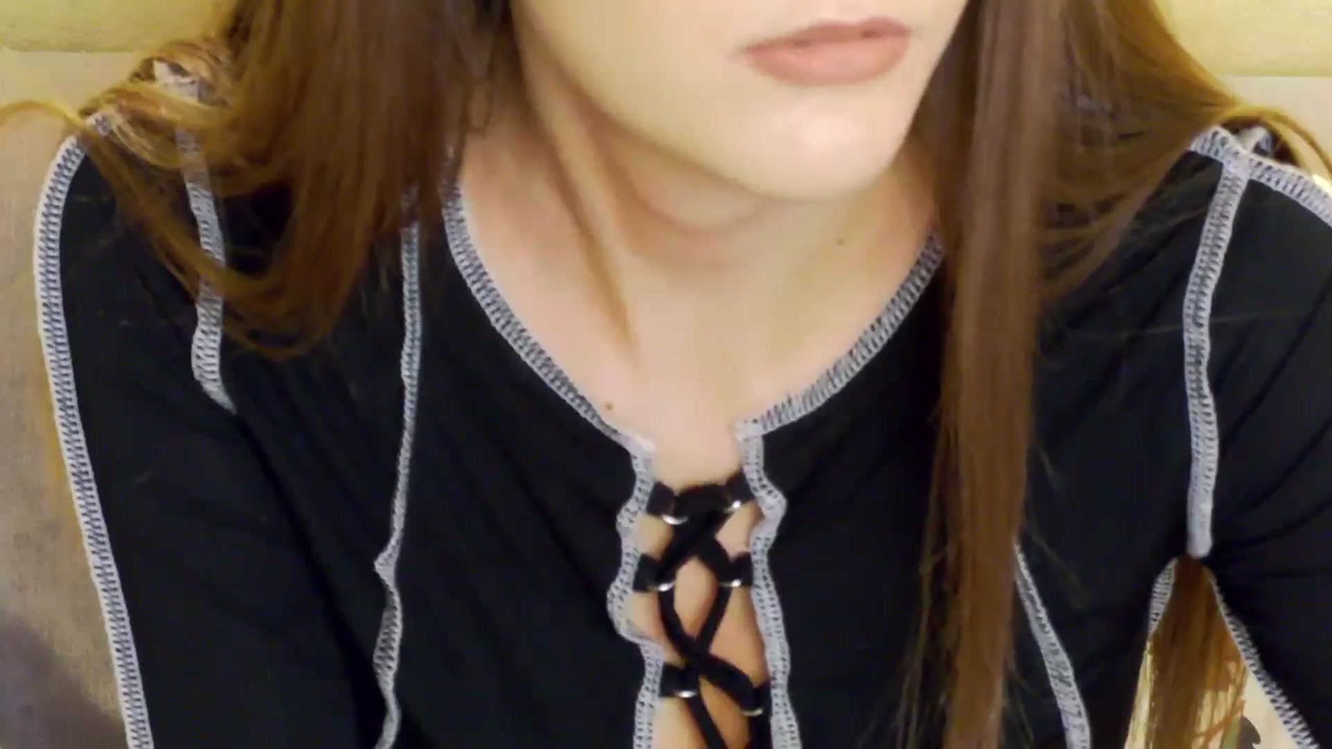 Gallery image thumbnail from Radiance's myfreecams stream on, 10/17/2024, 18:47 image 10 of 20