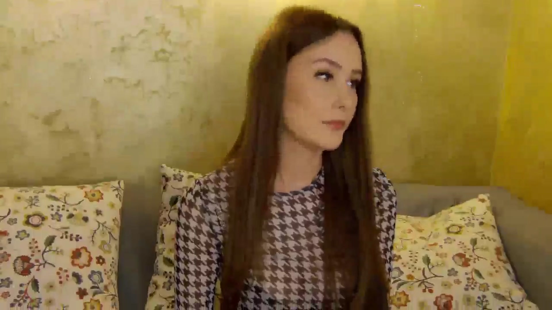 Gallery image thumbnail from Radiance's myfreecams stream on, 10/20/2024, 13:35 image 11 of 20