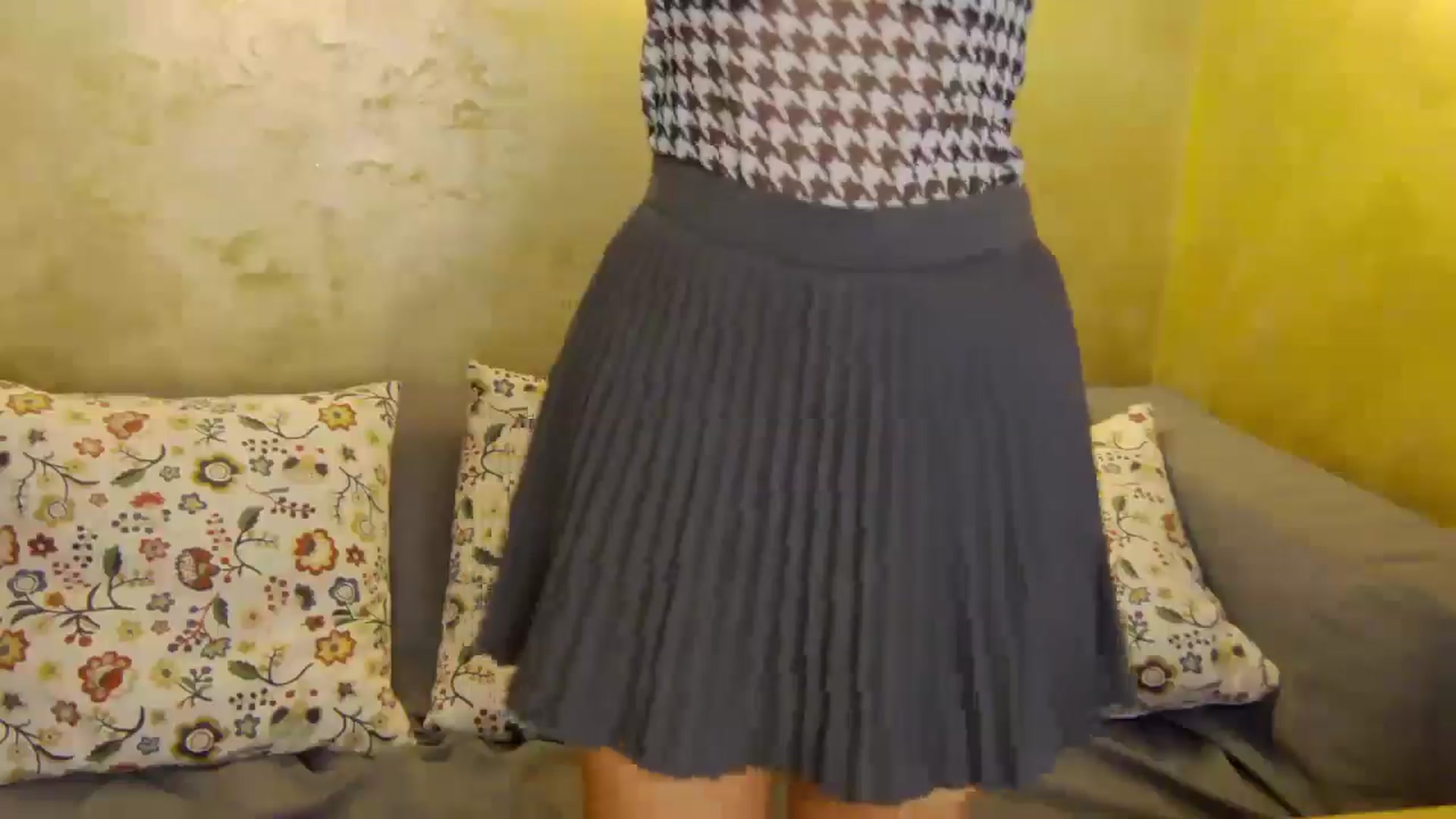 Gallery image thumbnail from Radiance's myfreecams stream on, 10/20/2024, 14:48 image 16 of 20