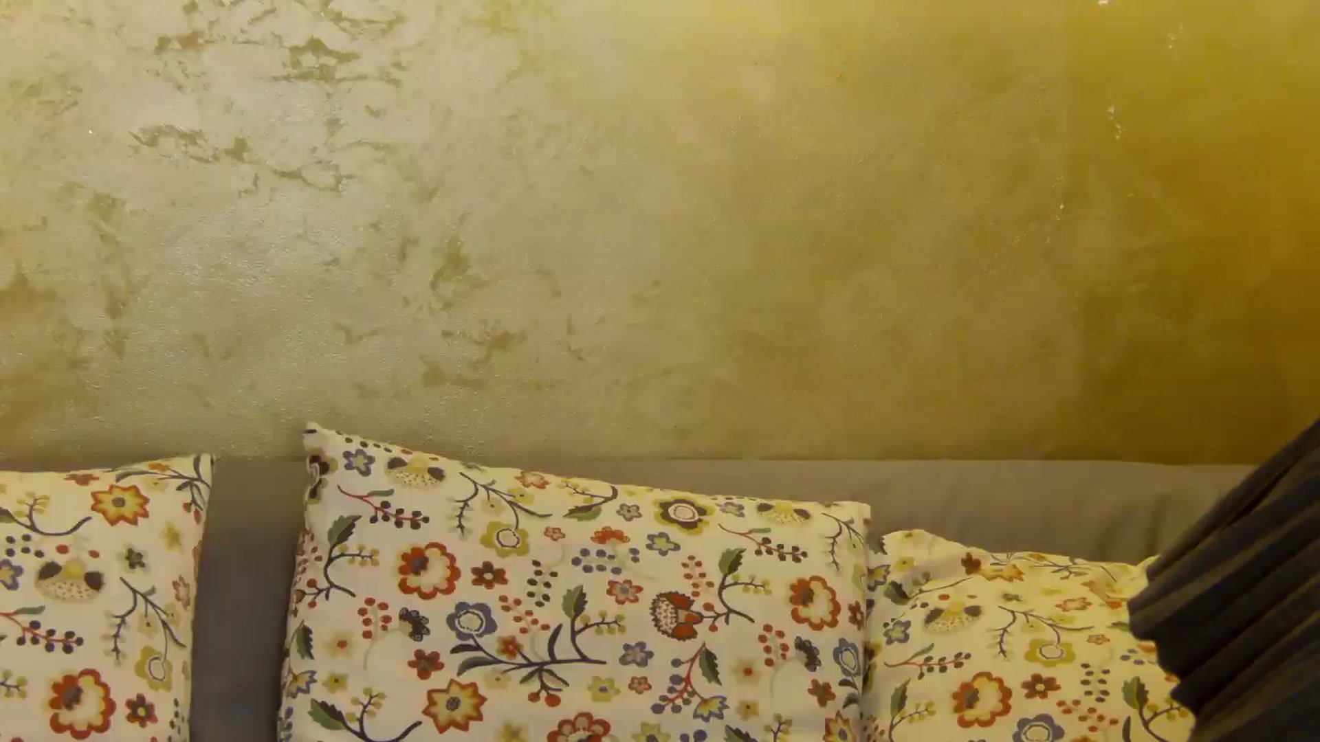 Gallery image thumbnail from Radiance's myfreecams stream on, 10/20/2024, 17:23 image 20 of 20