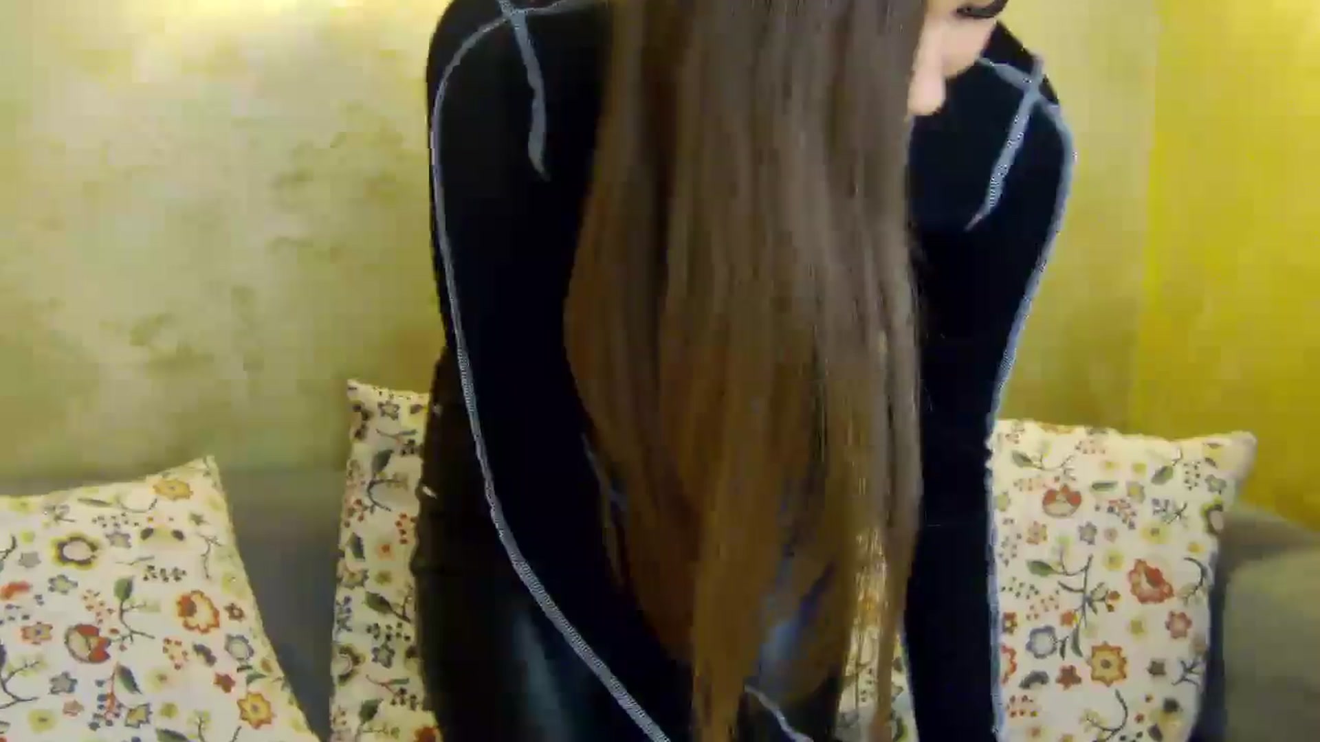 Gallery image thumbnail from Radiance's myfreecams stream on, 10/22/2024, 13:22 image 15 of 20