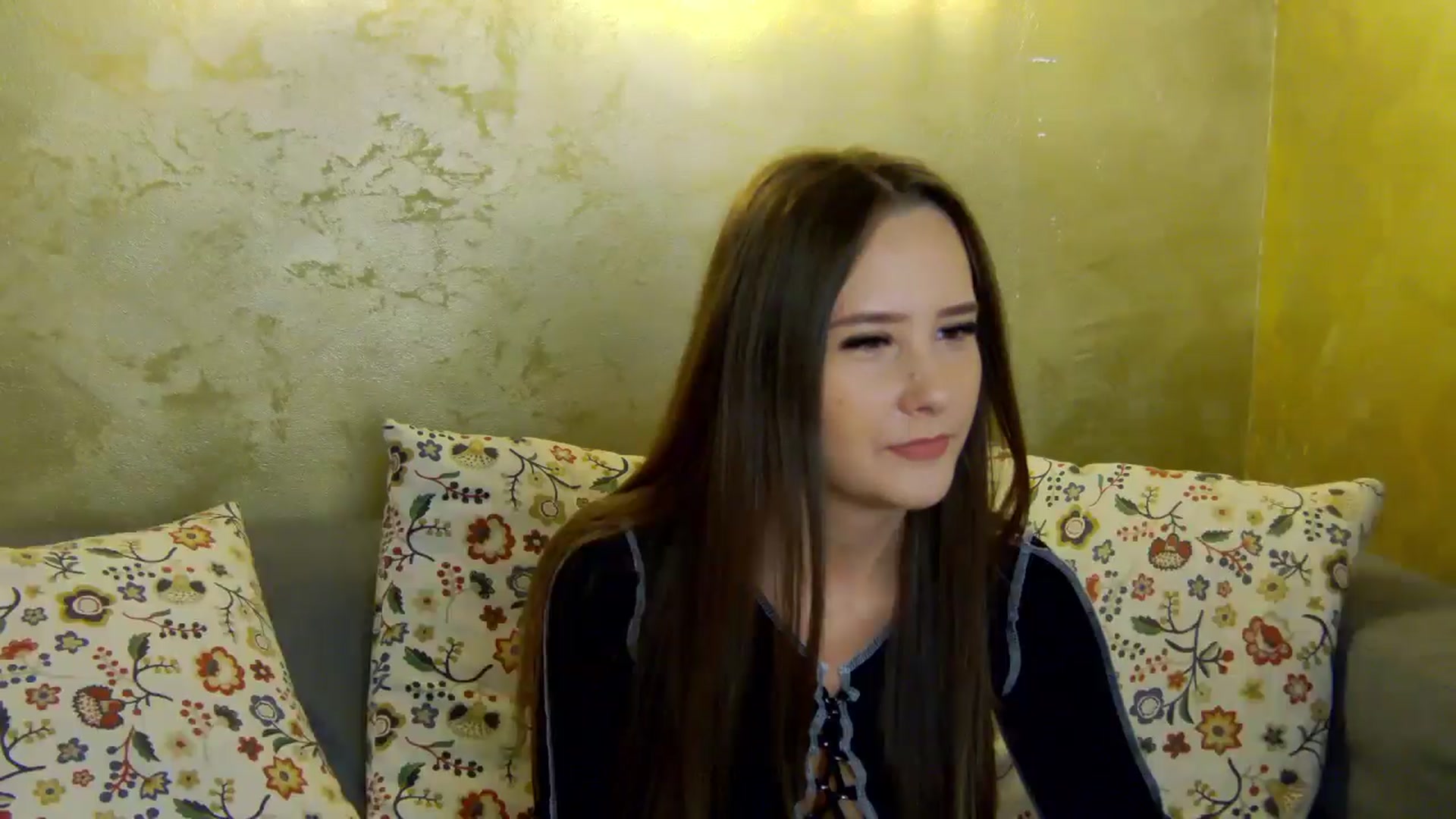 Gallery image thumbnail from Radiance's myfreecams stream on, 10/22/2024, 13:22 image 12 of 20