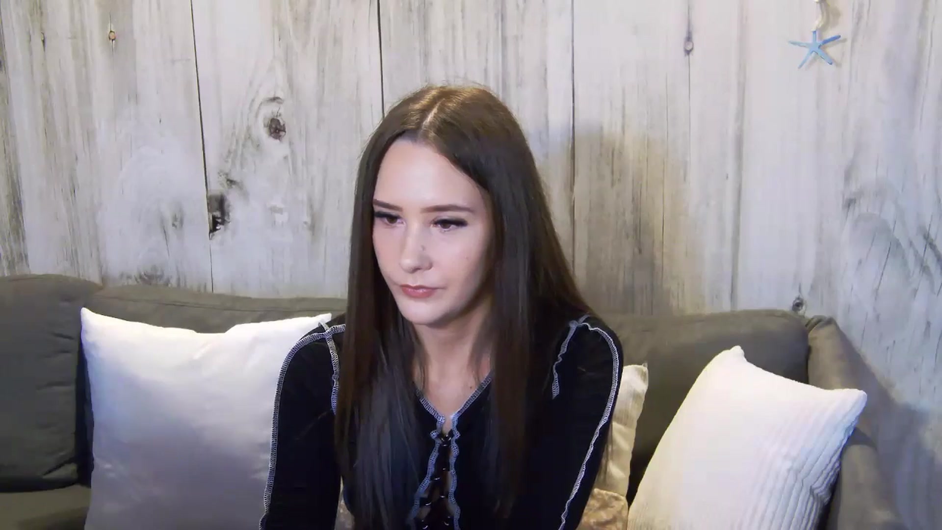Gallery image thumbnail from Radiance's myfreecams stream on, 10/22/2024, 14:22 image 13 of 20