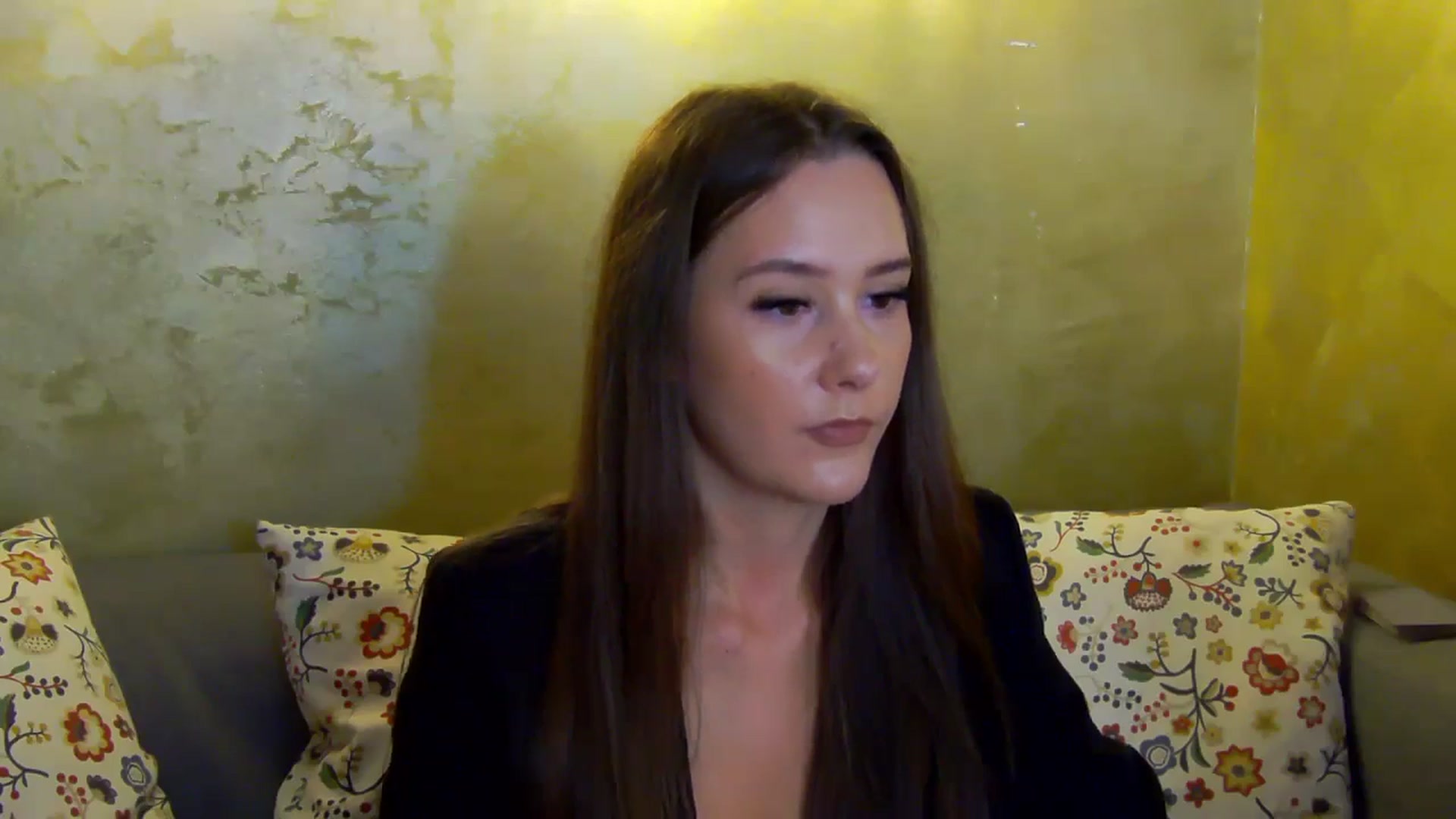 Gallery image thumbnail from Radiance's myfreecams stream on, 10/23/2024, 14:46 image 18 of 20