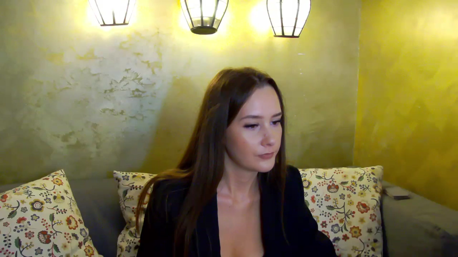Gallery image thumbnail from Radiance's myfreecams stream on, 10/23/2024, 14:46 image 16 of 20