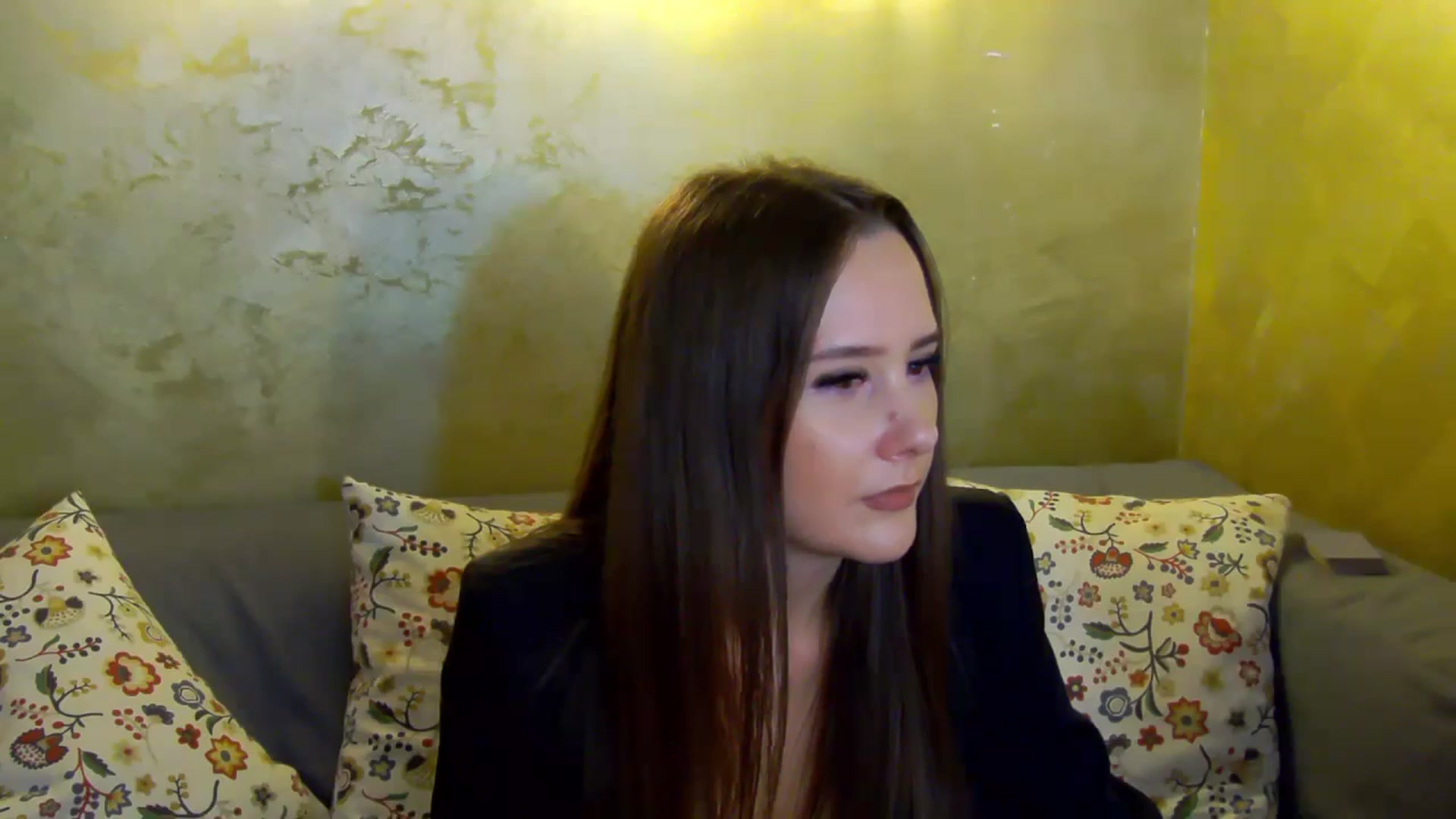 Gallery image thumbnail from Radiance's myfreecams stream on, 10/23/2024, 17:31 image 19 of 20