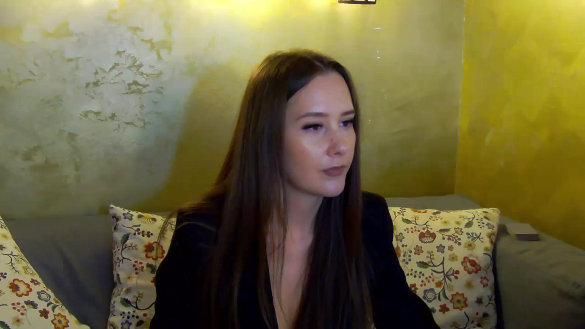 Gallery image thumbnail from Radiance's myfreecams stream on, 10/23/2024, 18:14 image 15 of 20