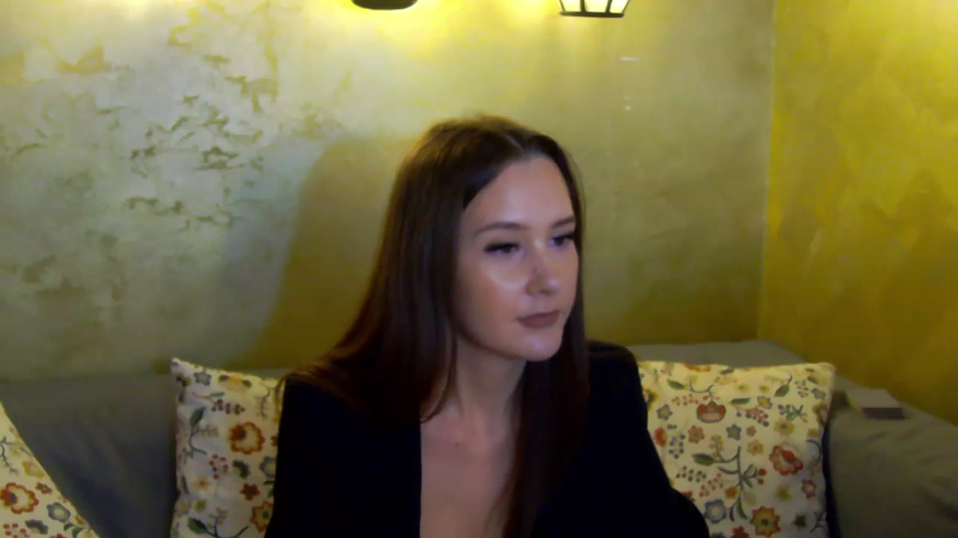 Gallery image thumbnail from Radiance's myfreecams stream on, 10/23/2024, 18:14 image 20 of 20