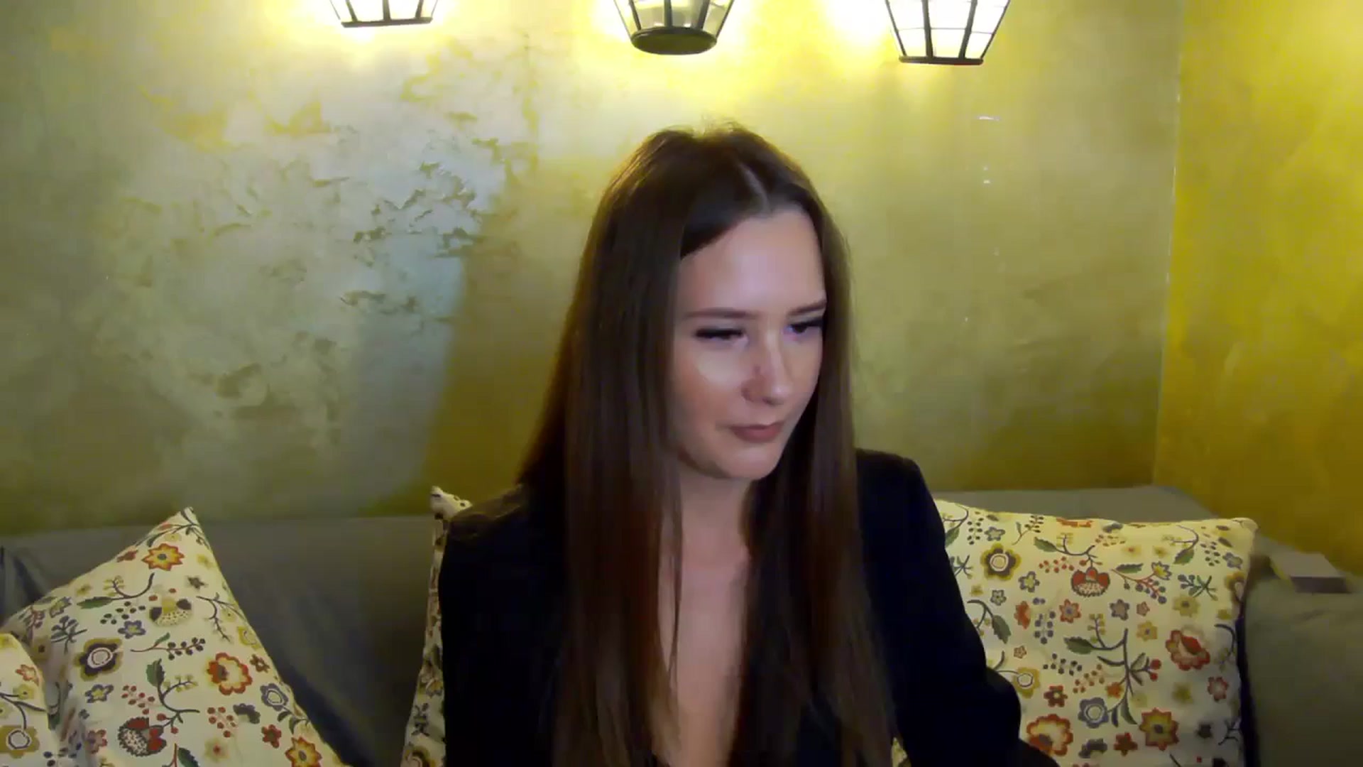 Gallery image thumbnail from Radiance's myfreecams stream on, 10/23/2024, 19:30 image 14 of 20