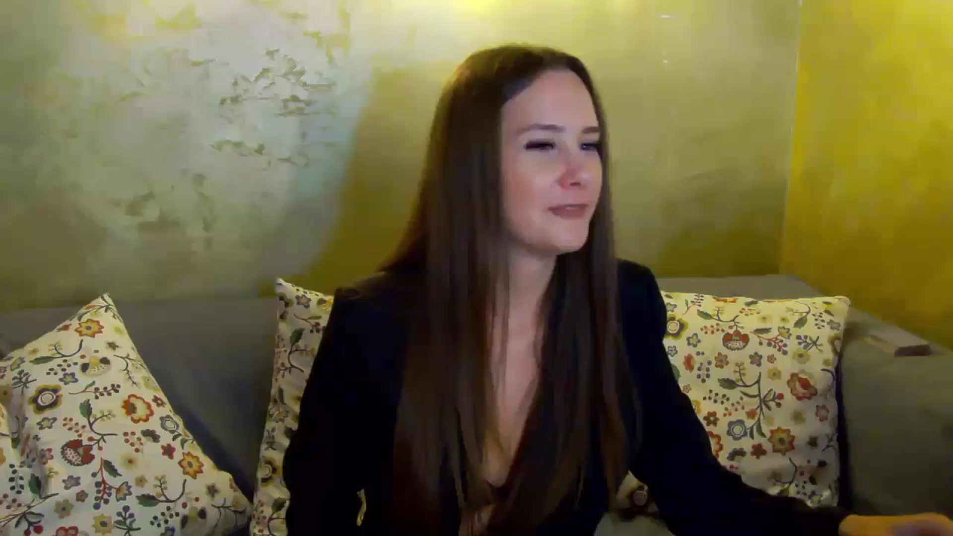 Gallery image thumbnail from Radiance's myfreecams stream on, 10/23/2024, 19:30 image 17 of 20
