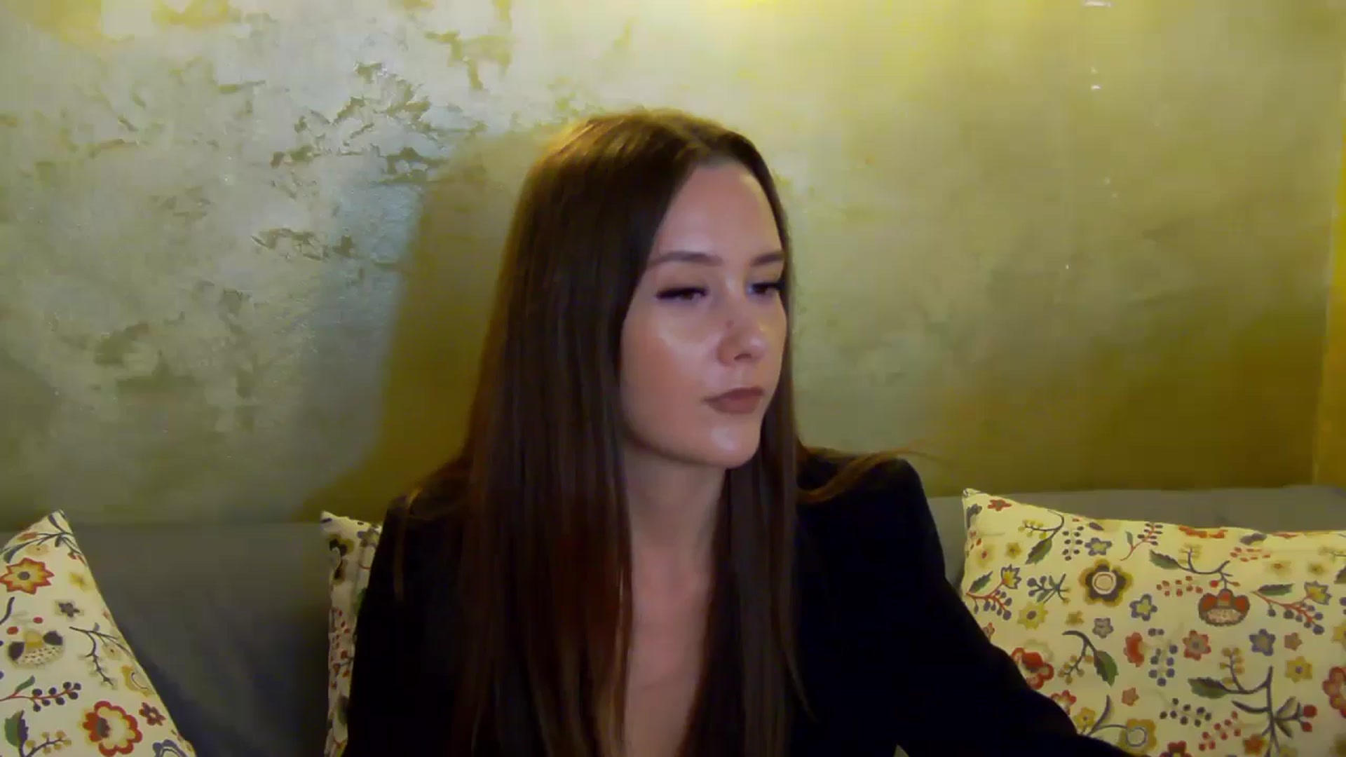Gallery image thumbnail from Radiance's myfreecams stream on, 10/23/2024, 19:30 image 3 of 20