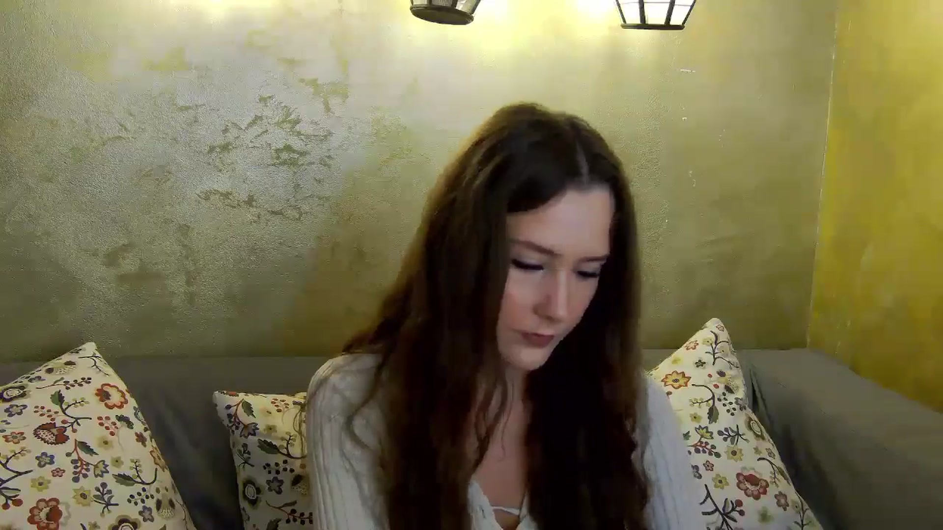 Gallery image thumbnail from Radiance's myfreecams stream on, 10/26/2024, 14:13 image 10 of 20