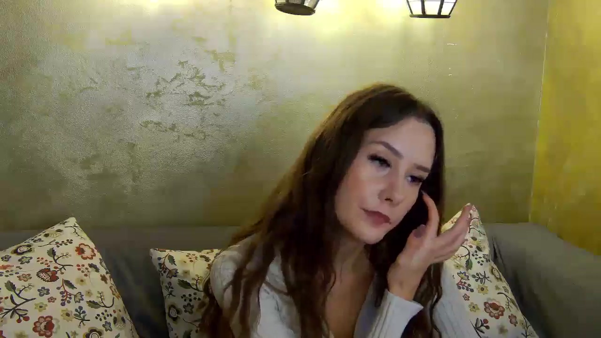 Gallery image thumbnail from Radiance's myfreecams stream on, 10/26/2024, 14:13 image 18 of 20