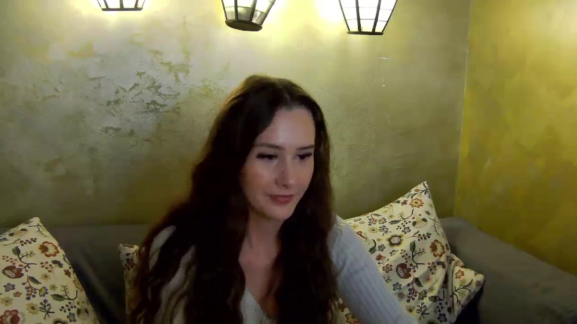Gallery image thumbnail from Radiance's myfreecams stream on, 10/26/2024, 18:39 image 5 of 20