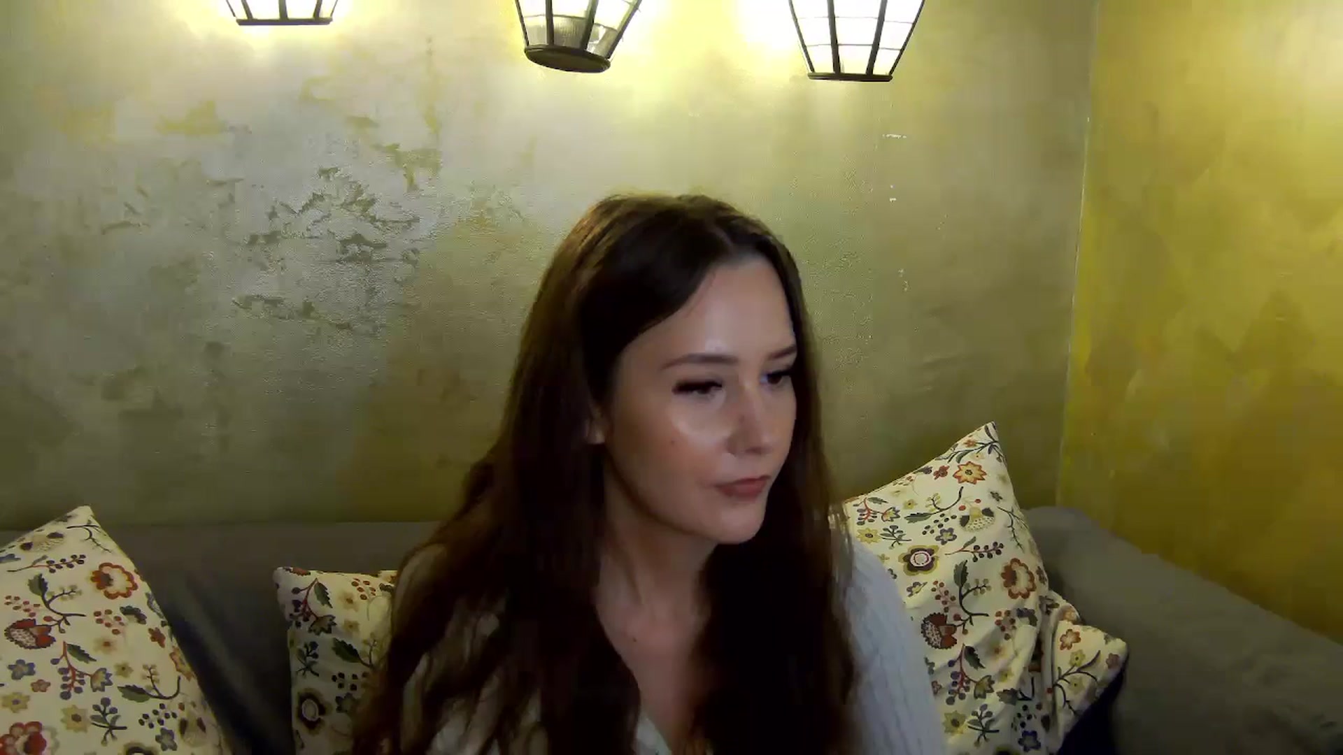 Gallery image thumbnail from Radiance's myfreecams stream on, 10/26/2024, 18:39 image 18 of 20