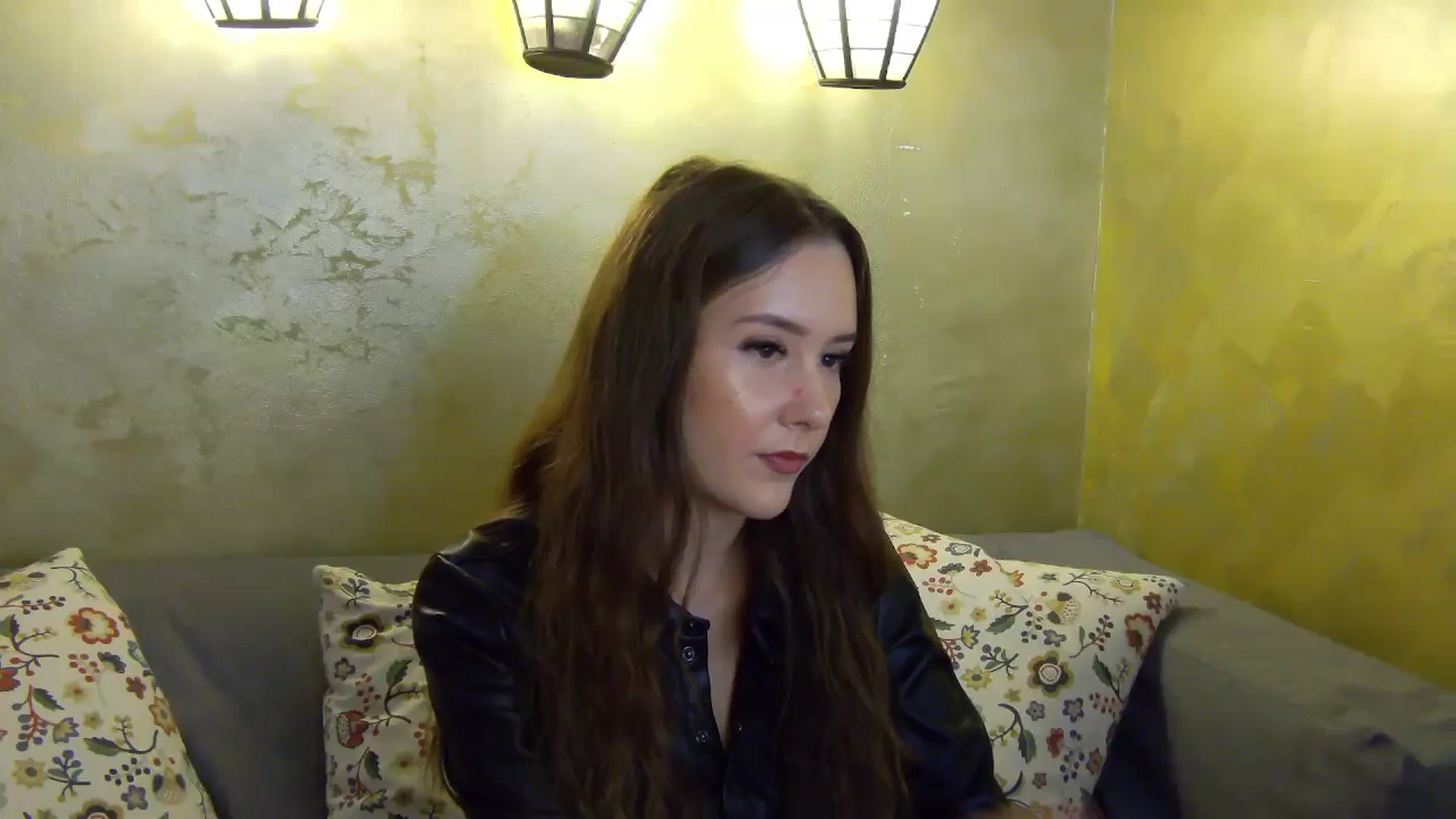 Gallery image thumbnail from Radiance's myfreecams stream on, 10/27/2024, 13:25 image 14 of 20
