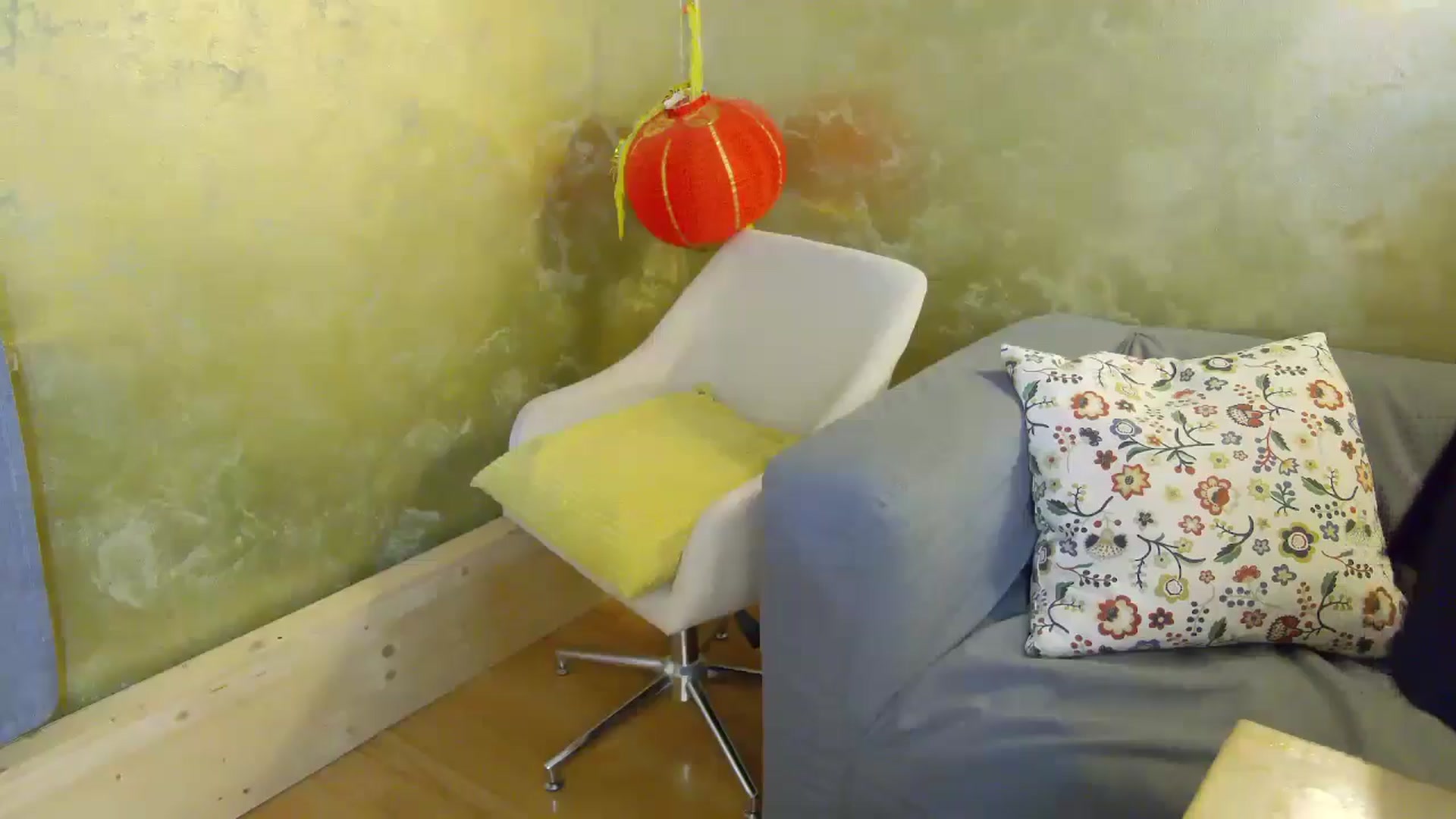 Gallery image thumbnail from Radiance's myfreecams stream on, 10/27/2024, 14:03 image 10 of 20