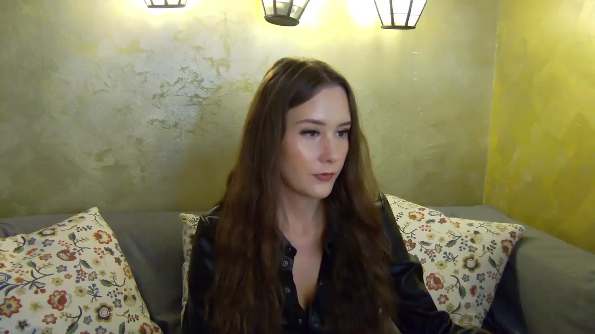Gallery image thumbnail from Radiance's myfreecams stream on, 10/27/2024, 14:58 image 4 of 20