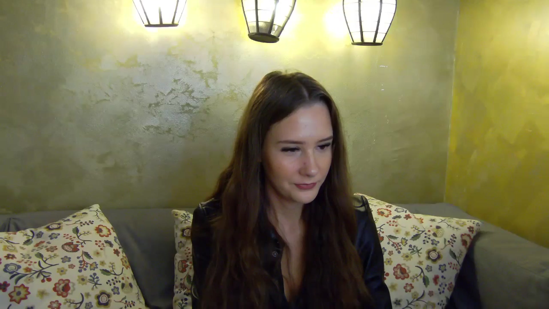 Gallery image thumbnail from Radiance's myfreecams stream on, 10/27/2024, 14:58 image 19 of 20