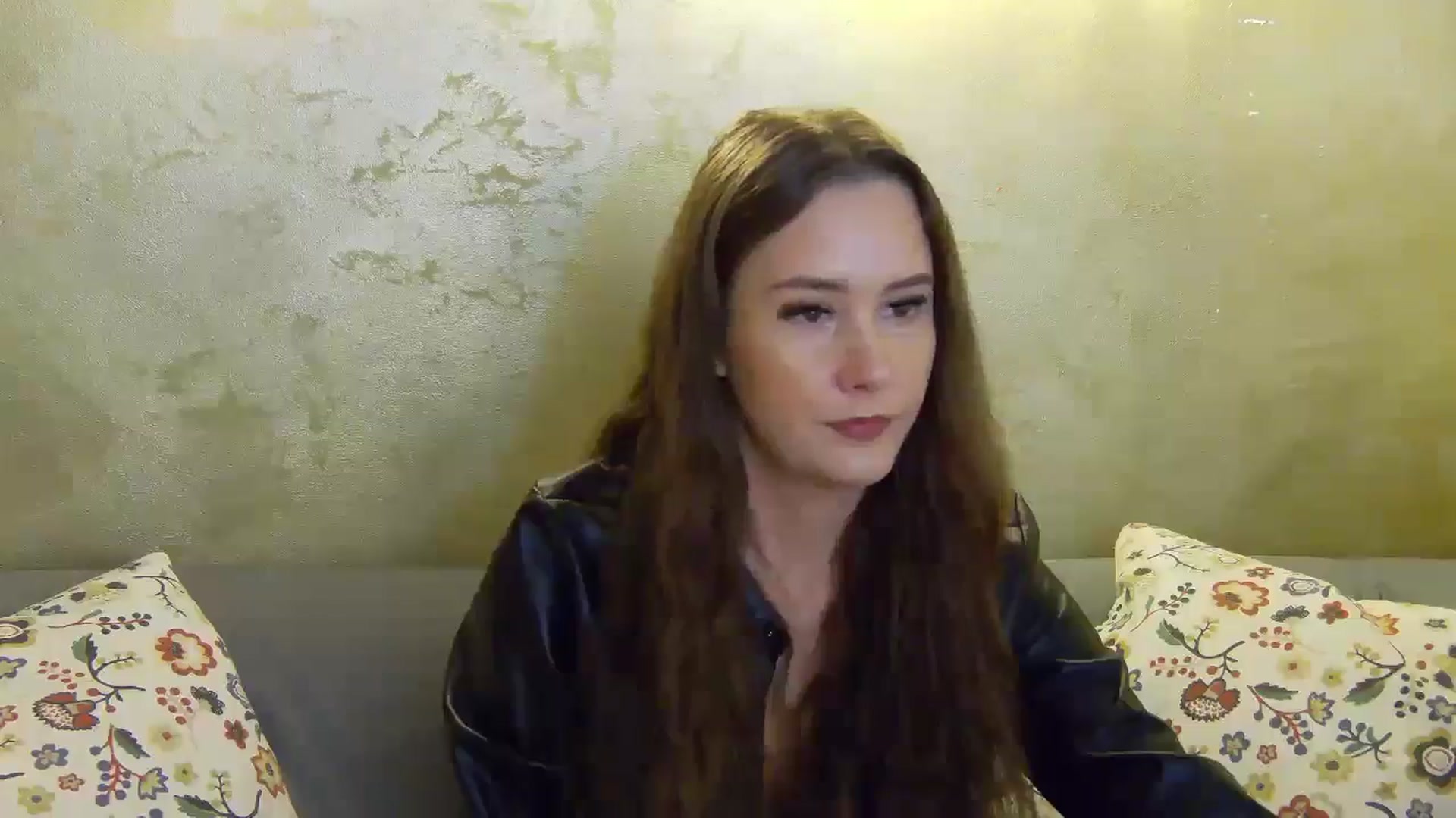 Gallery image thumbnail from Radiance's myfreecams stream on, 10/27/2024, 15:21 image 16 of 20