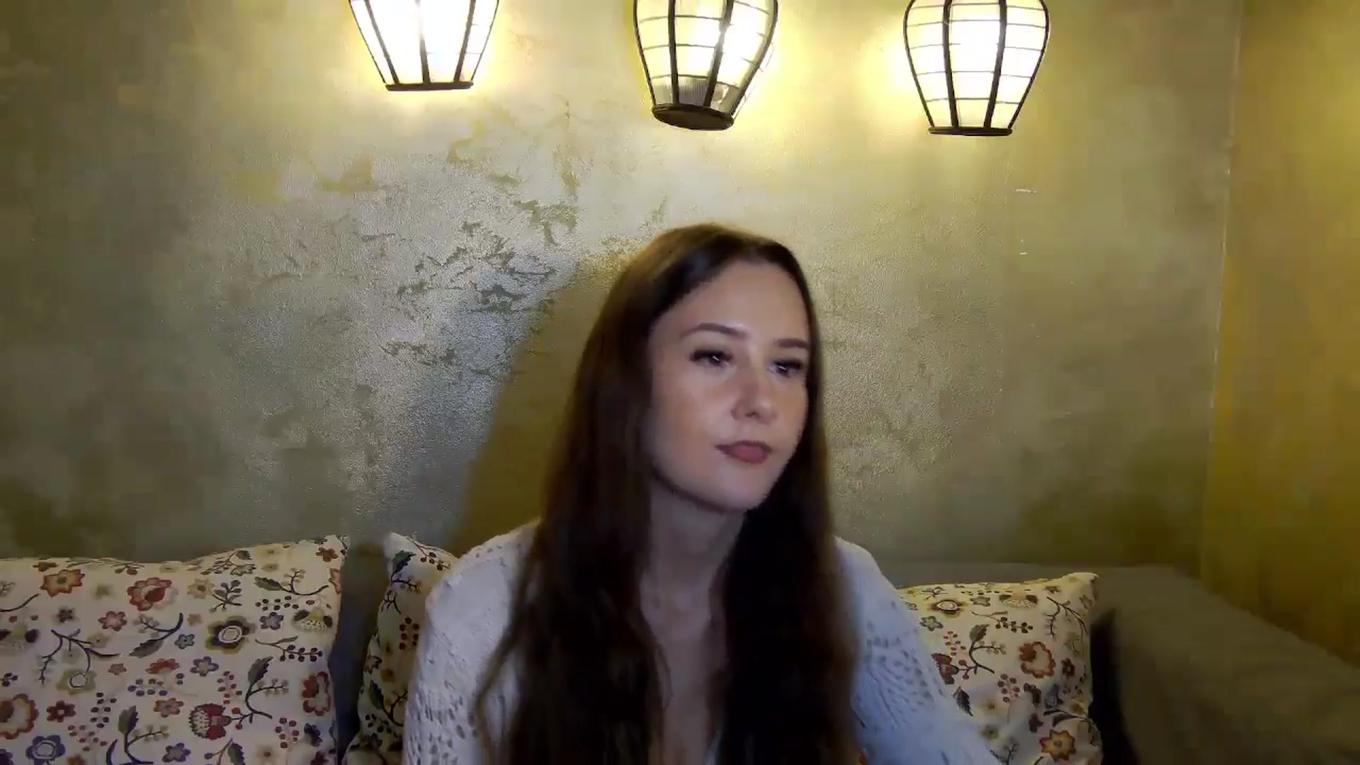 Gallery image thumbnail from Radiance's myfreecams stream on, 10/30/2024, 15:31 image 3 of 20