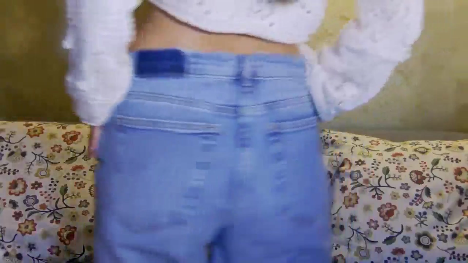 Gallery image thumbnail from Radiance's myfreecams stream on, 10/30/2024, 15:46 image 15 of 20