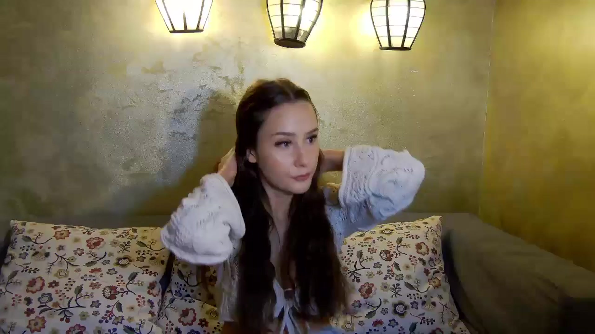 Gallery image thumbnail from Radiance's myfreecams stream on, 10/30/2024, 19:11 image 1 of 20