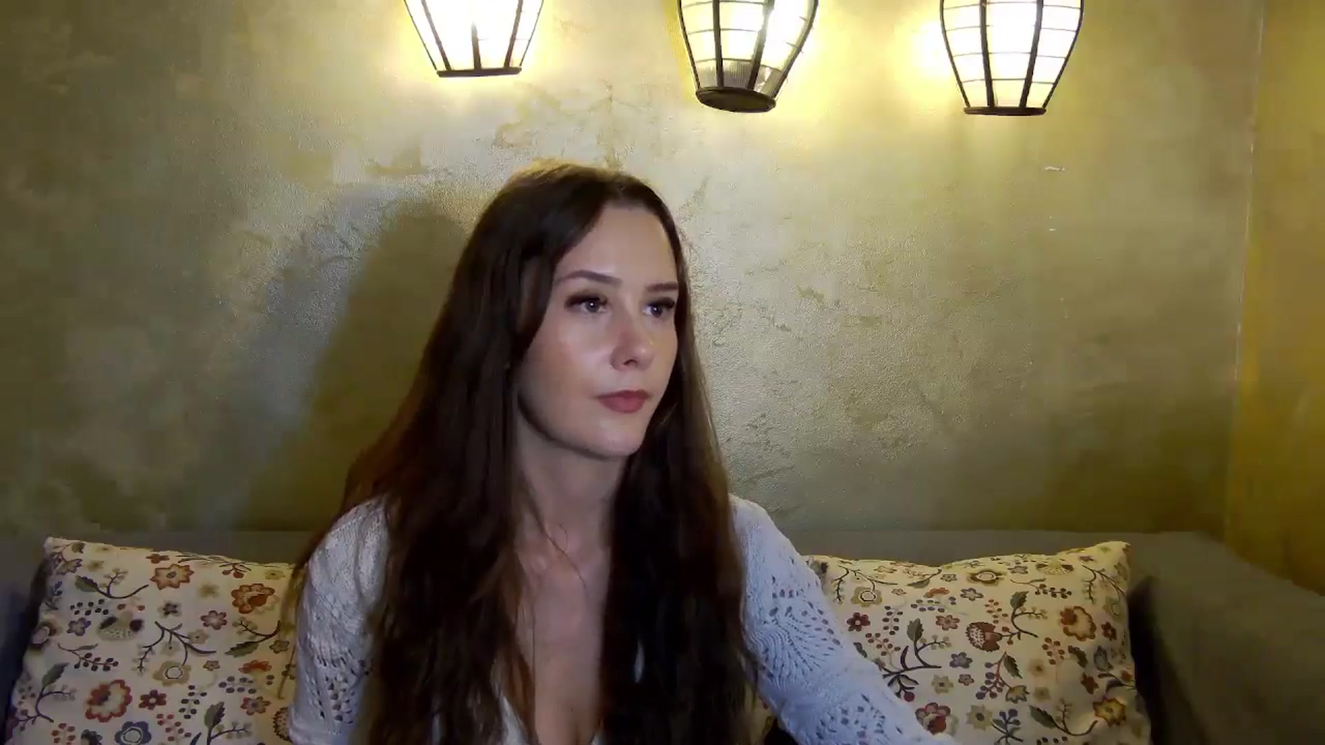 Gallery image thumbnail from Radiance's myfreecams stream on, 10/30/2024, 19:11 image 17 of 20