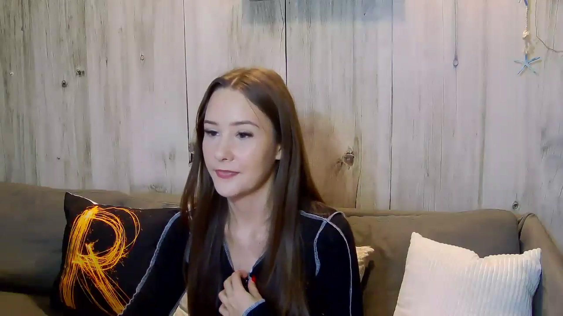 Gallery image thumbnail from Radiance's myfreecams stream on, 11/06/2024, 15:46 image 6 of 20