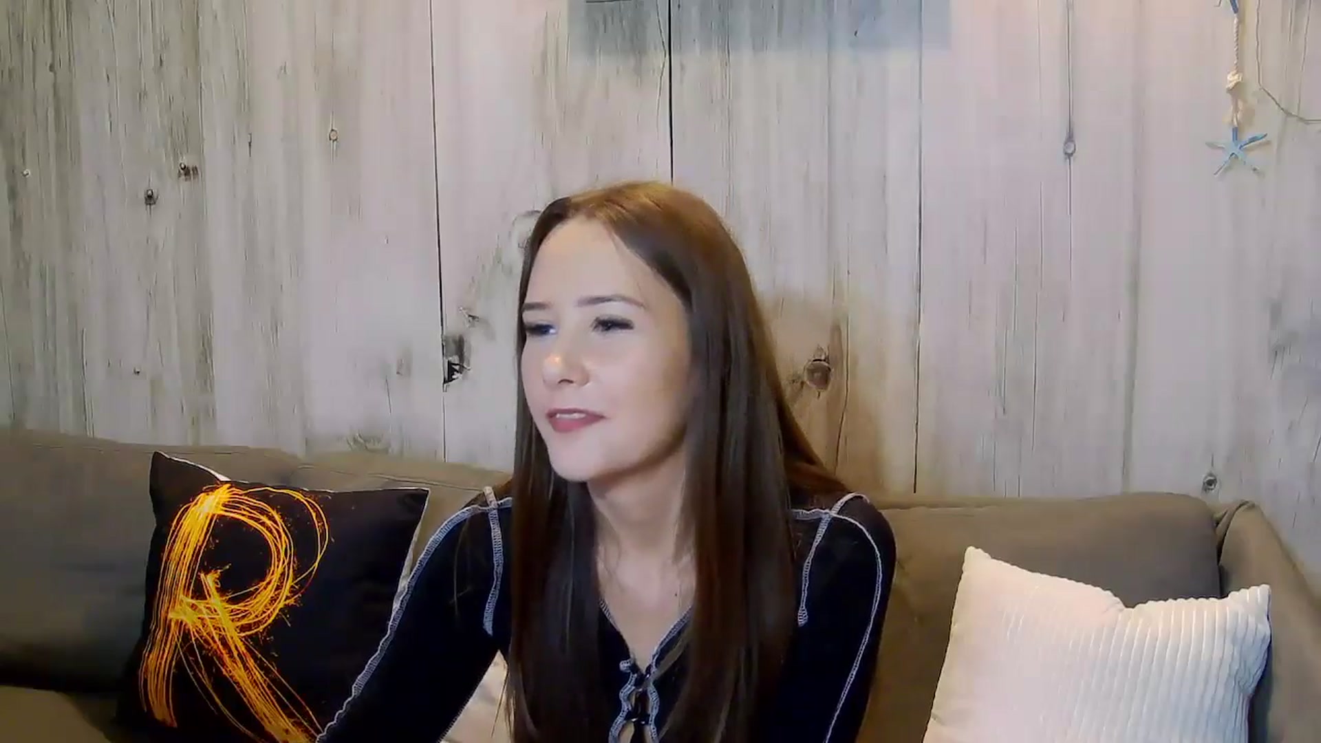 Gallery image thumbnail from Radiance's myfreecams stream on, 11/06/2024, 15:46 image 13 of 20