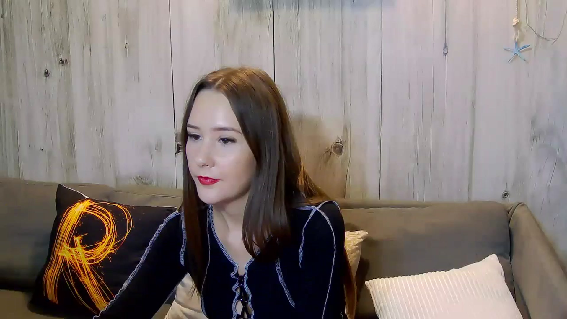 Gallery image thumbnail from Radiance's myfreecams stream on, 11/06/2024, 20:06 image 7 of 20