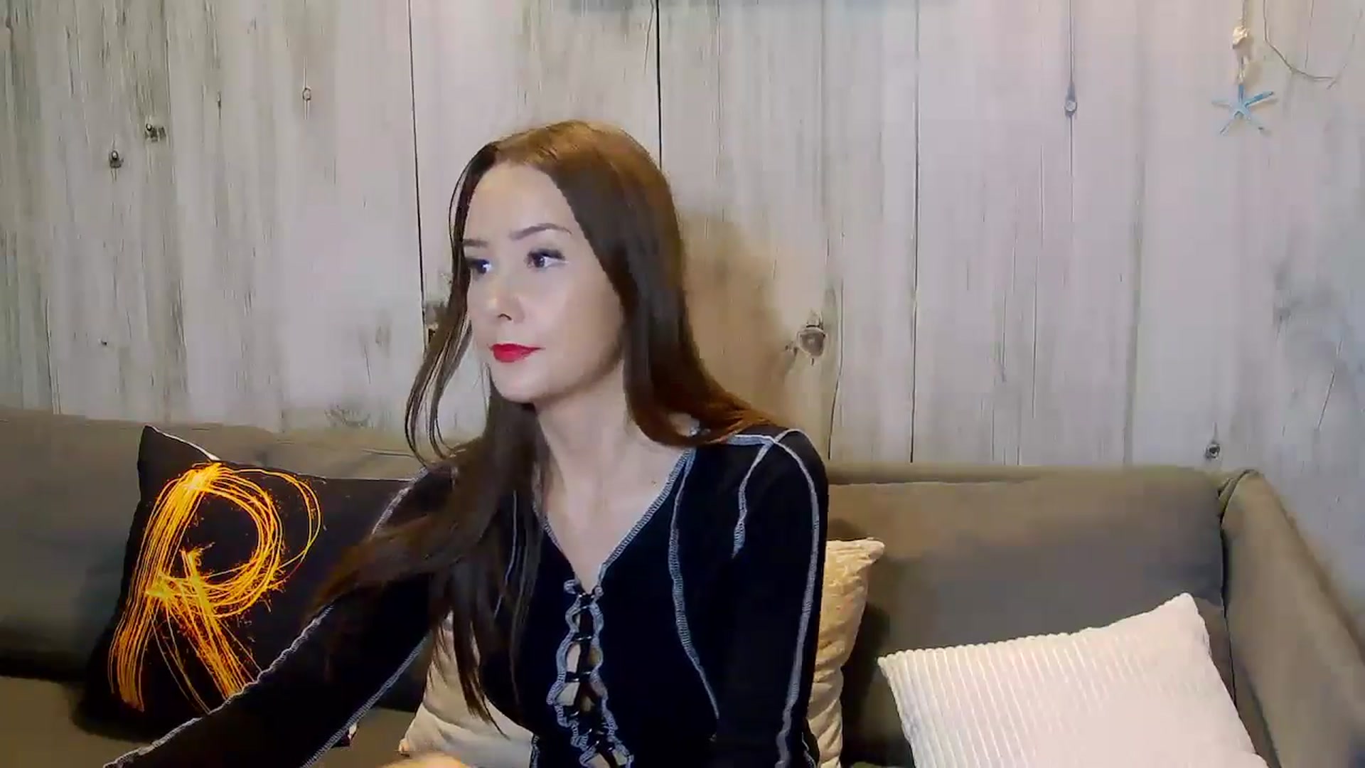 Gallery image thumbnail from Radiance's myfreecams stream on, 11/06/2024, 20:06 image 14 of 20
