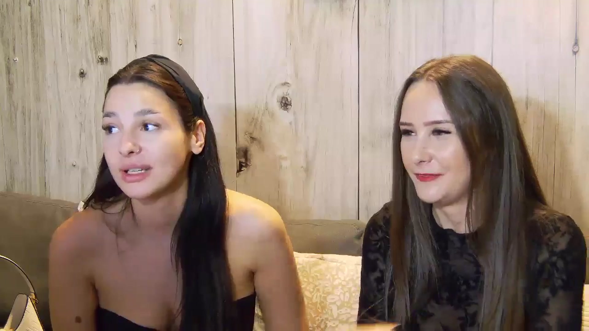 Gallery image thumbnail from Radiance's myfreecams stream on, 11/08/2024, 21:55 image 3 of 20