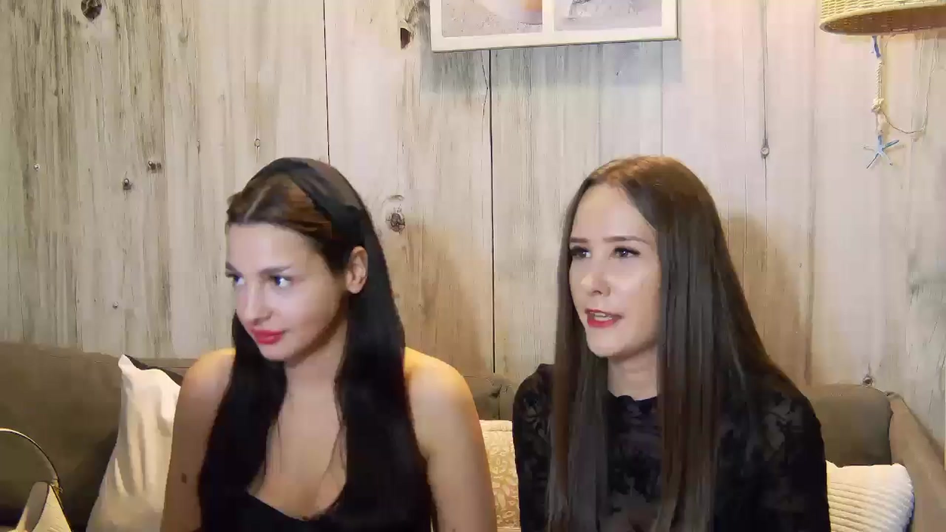 Gallery image thumbnail from Radiance's myfreecams stream on, 11/08/2024, 21:55 image 16 of 20