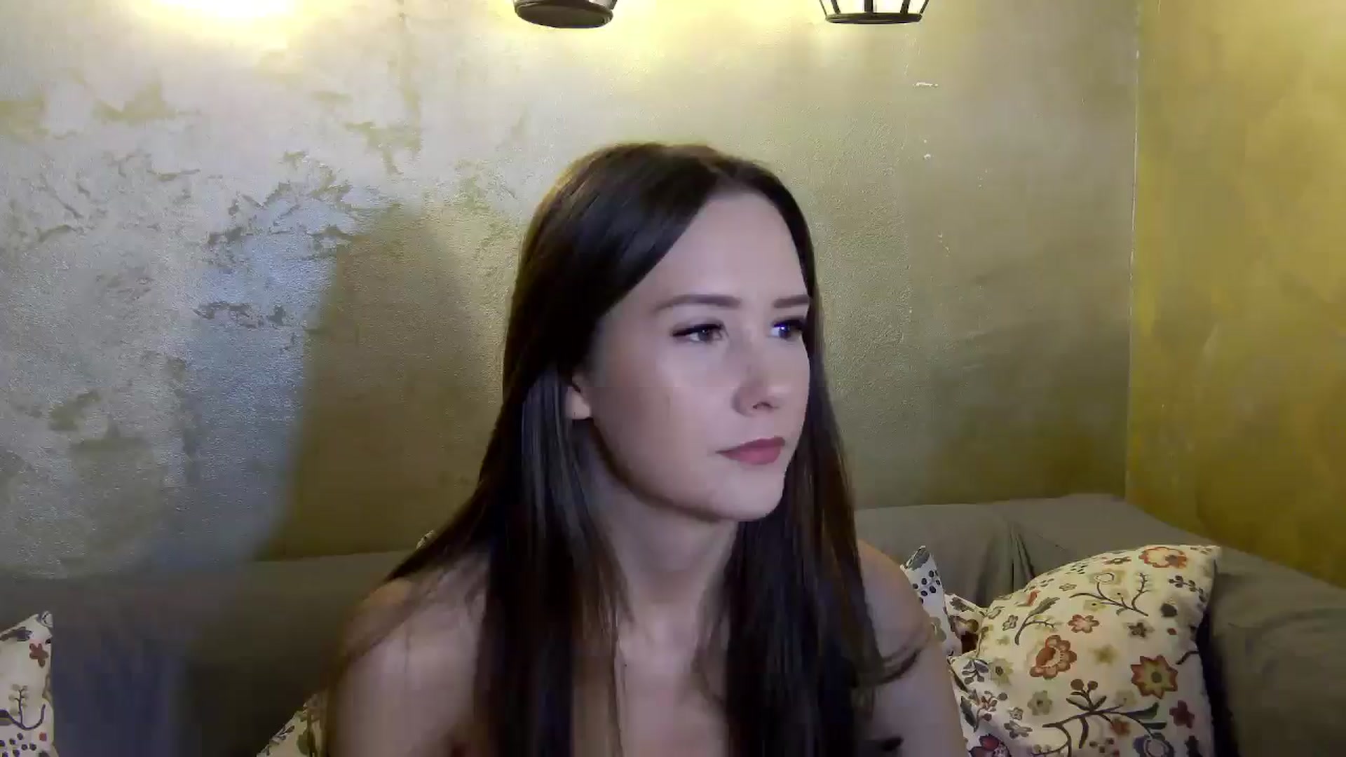 Gallery image thumbnail from Radiance's myfreecams stream on, 11/10/2024, 14:35 image 18 of 20