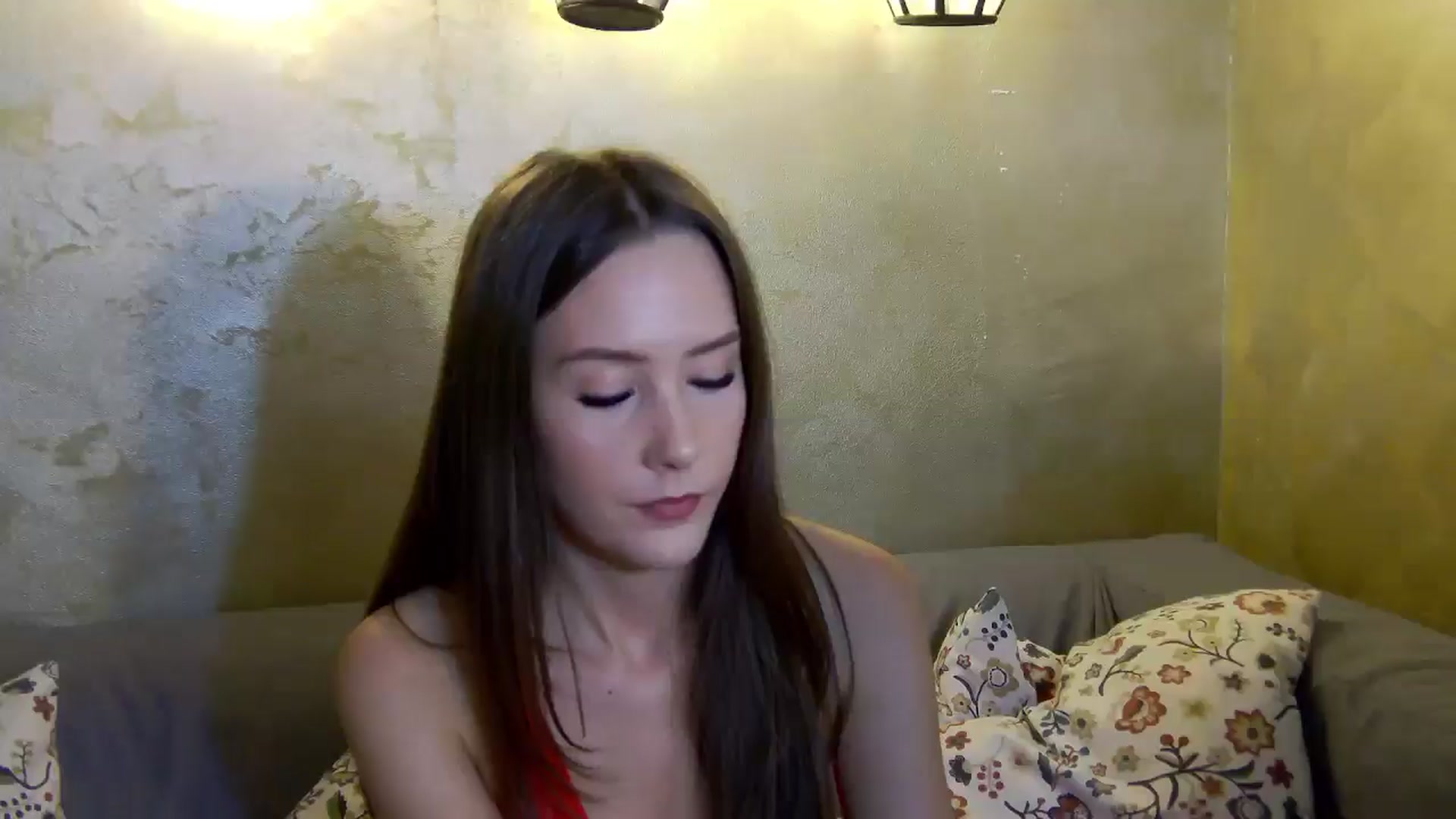 Gallery image thumbnail from Radiance's myfreecams stream on, 11/10/2024, 15:24 image 11 of 20