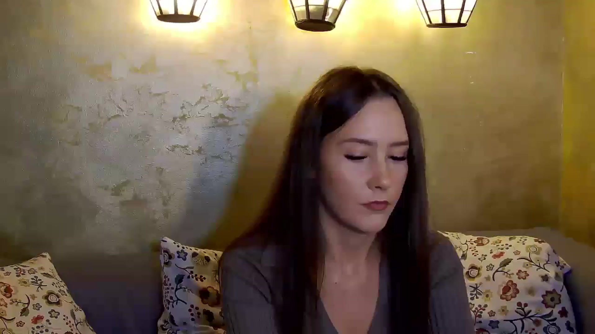 Gallery image thumbnail from Radiance's myfreecams stream on, 11/11/2024, 15:41 image 10 of 20