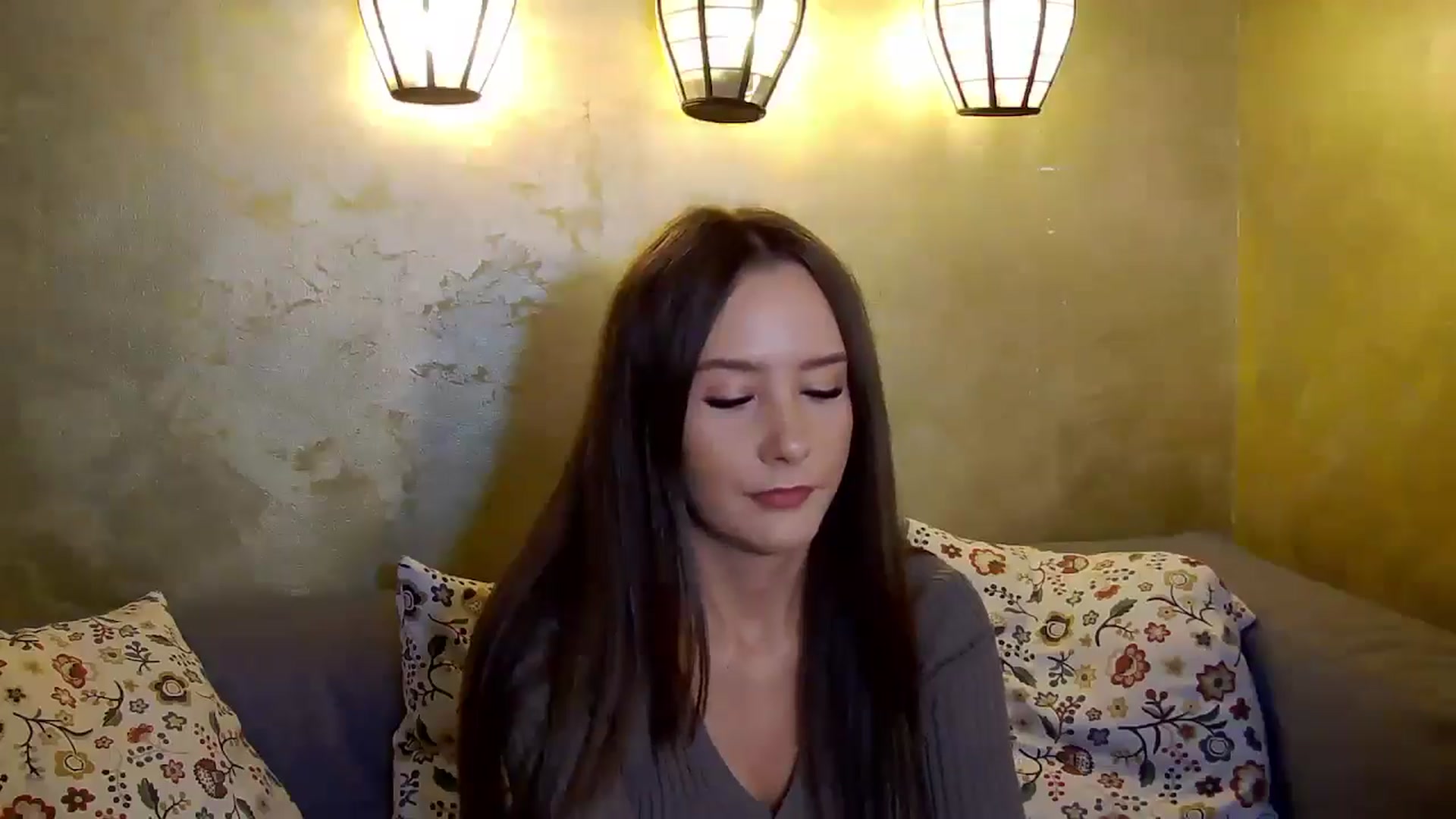 Gallery image thumbnail from Radiance's myfreecams stream on, 11/11/2024, 15:41 image 15 of 20